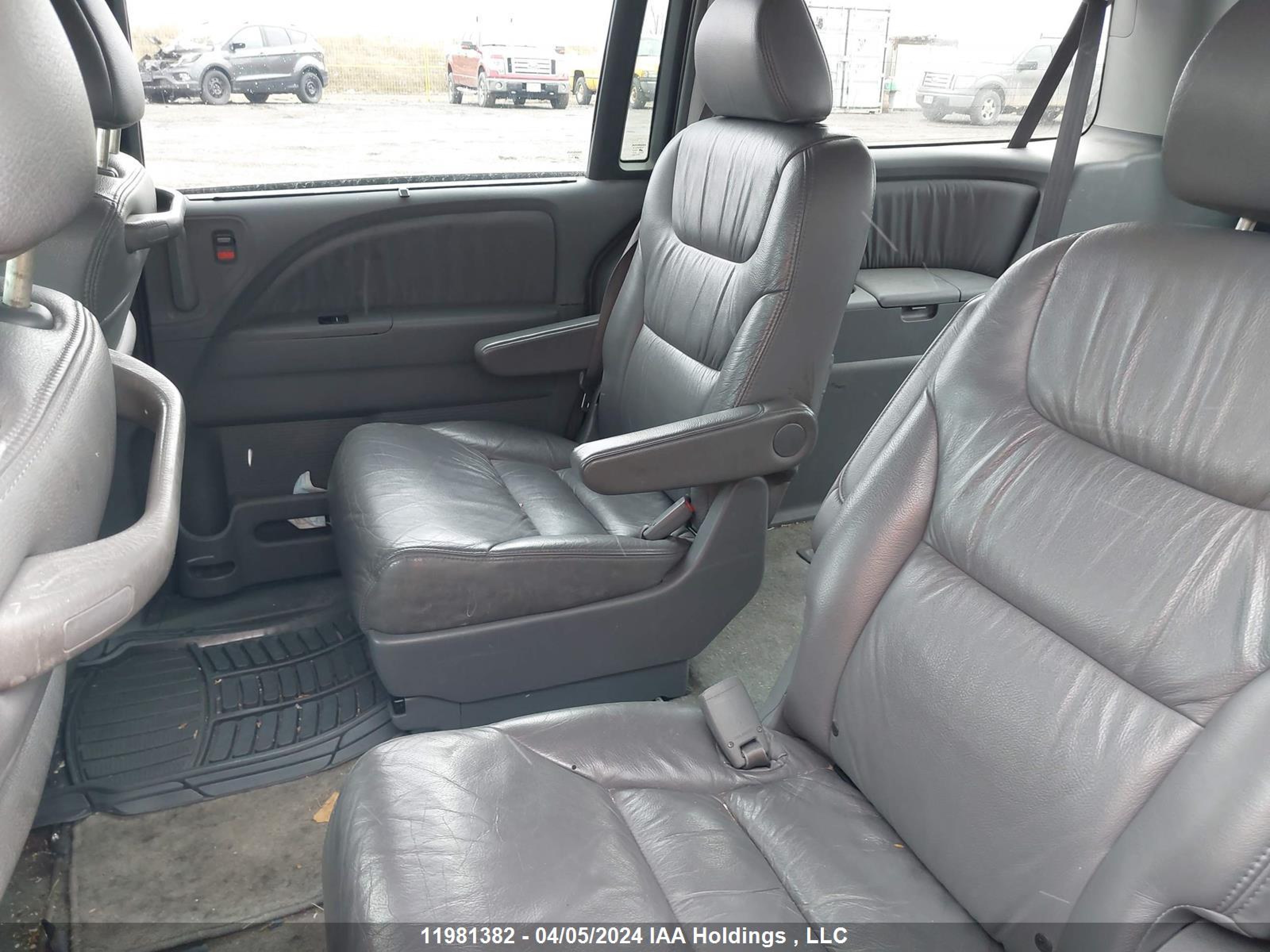 Photo 7 VIN: 5FNRL38656B510220 - HONDA ODYSSEY 