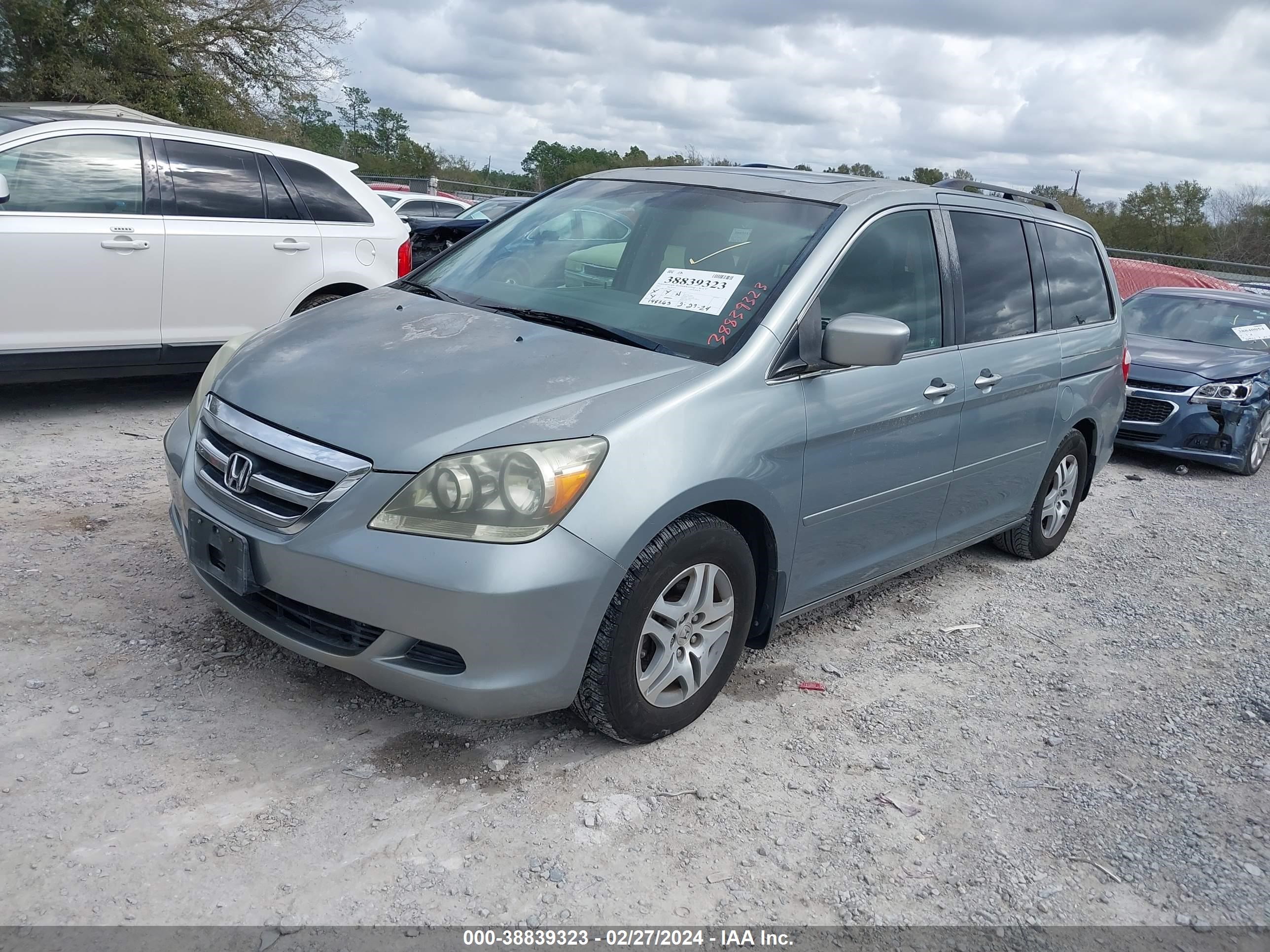 Photo 1 VIN: 5FNRL38657B011922 - HONDA ODYSSEY 