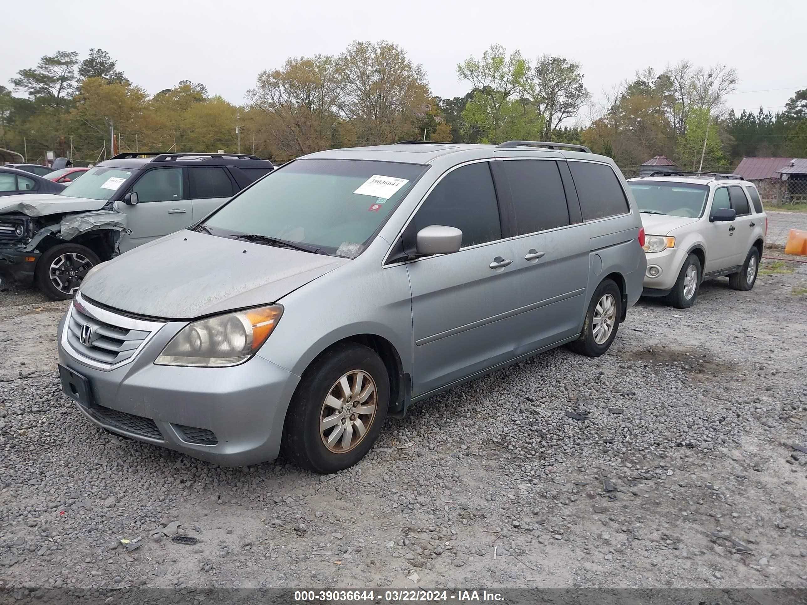 Photo 1 VIN: 5FNRL38658B029693 - HONDA ODYSSEY 