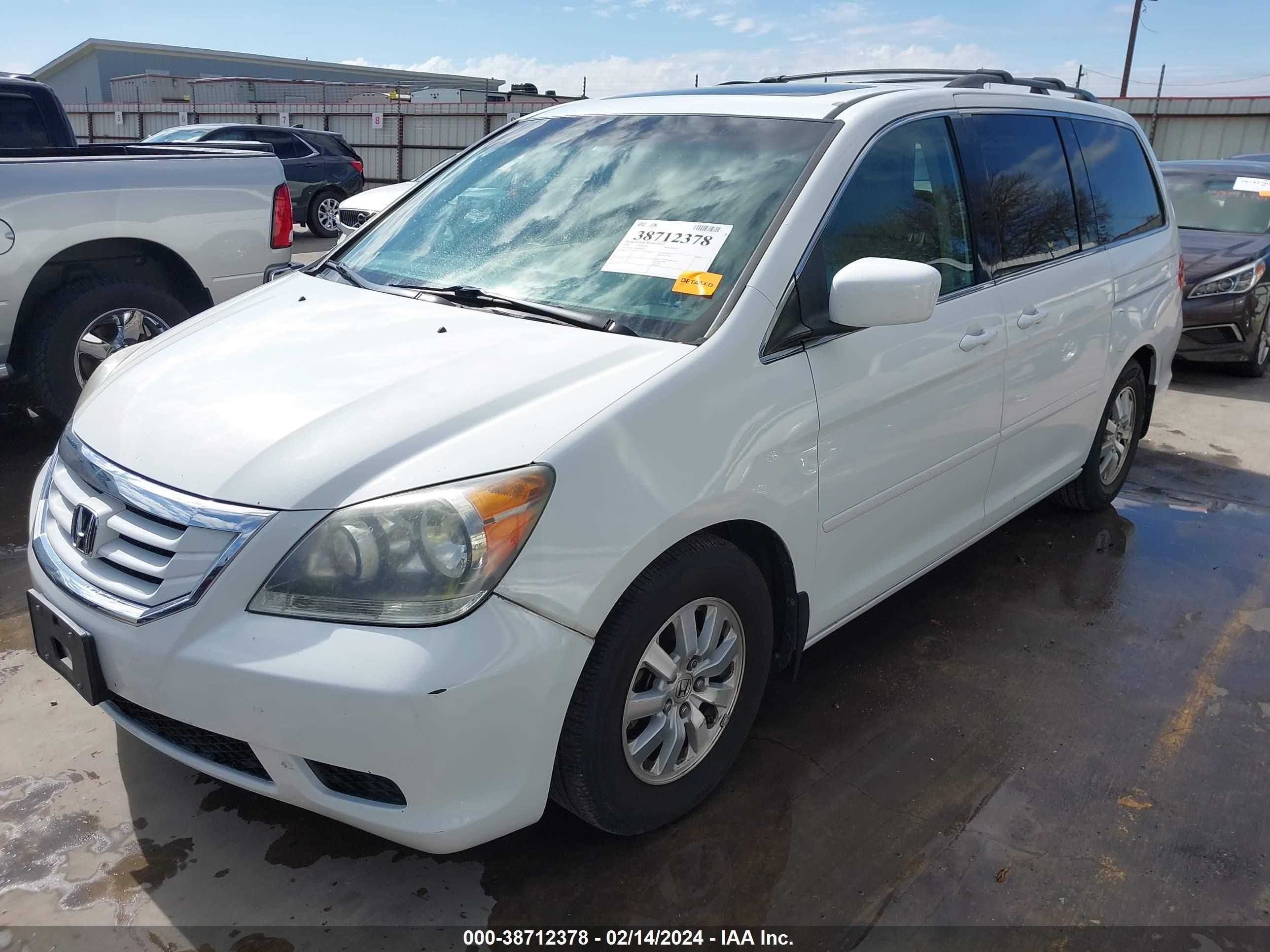 Photo 1 VIN: 5FNRL38658B085665 - HONDA ODYSSEY 