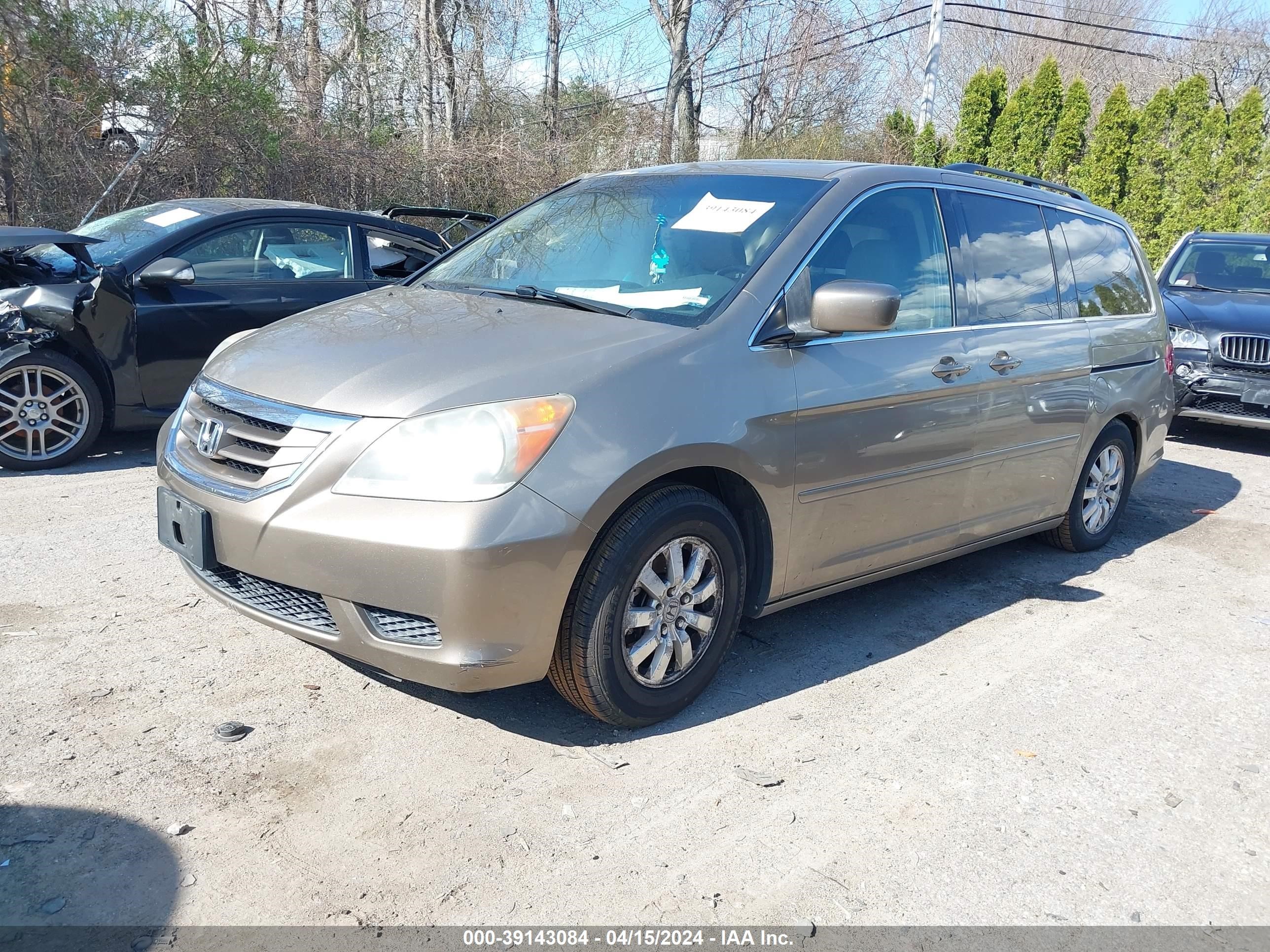 Photo 1 VIN: 5FNRL38658B116381 - HONDA ODYSSEY 