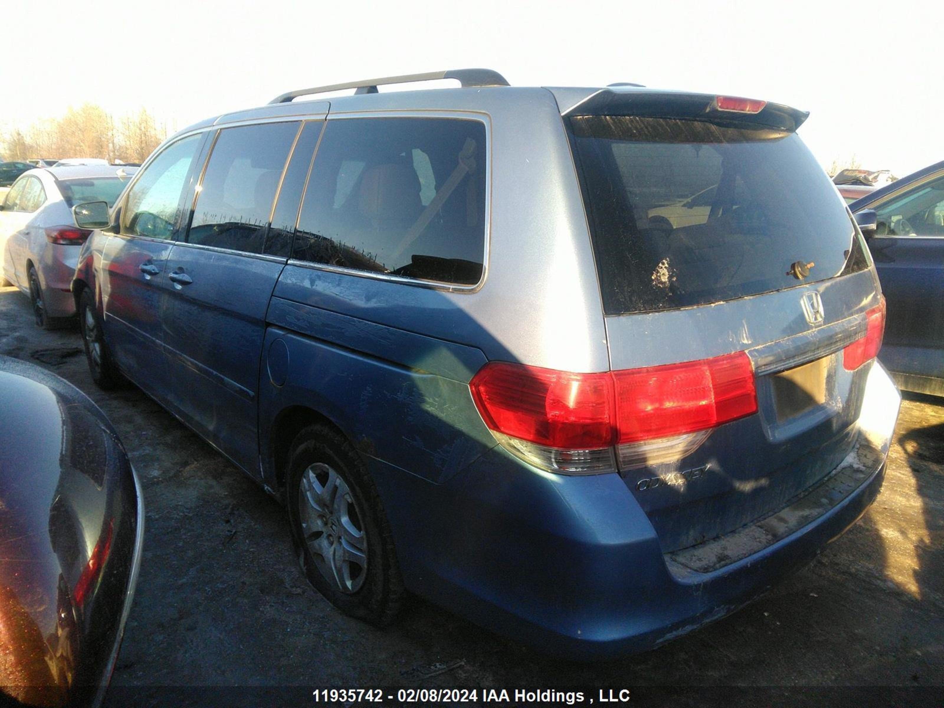 Photo 2 VIN: 5FNRL38658B510141 - HONDA ODYSSEY 