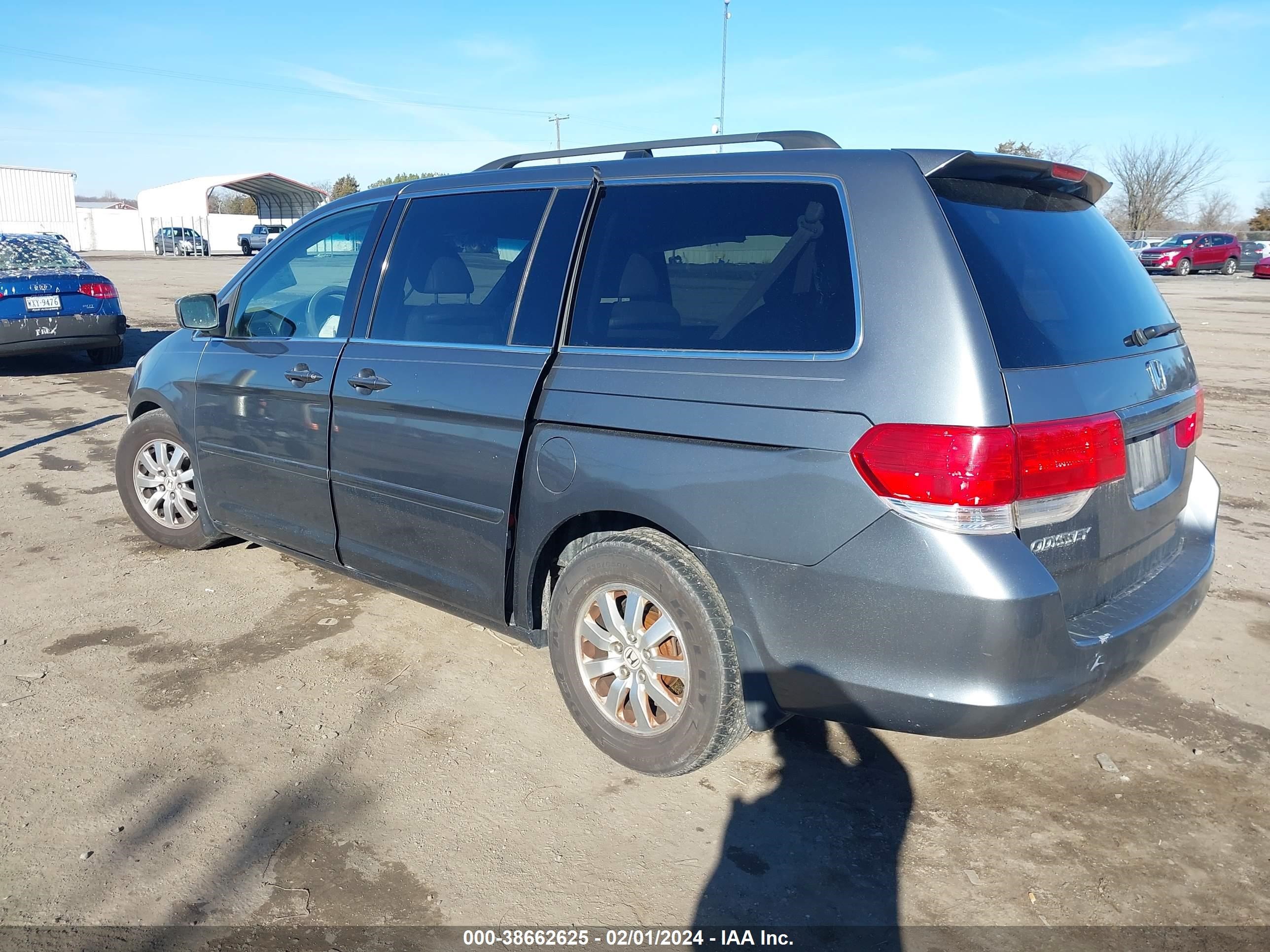 Photo 2 VIN: 5FNRL38659B401213 - HONDA ODYSSEY 