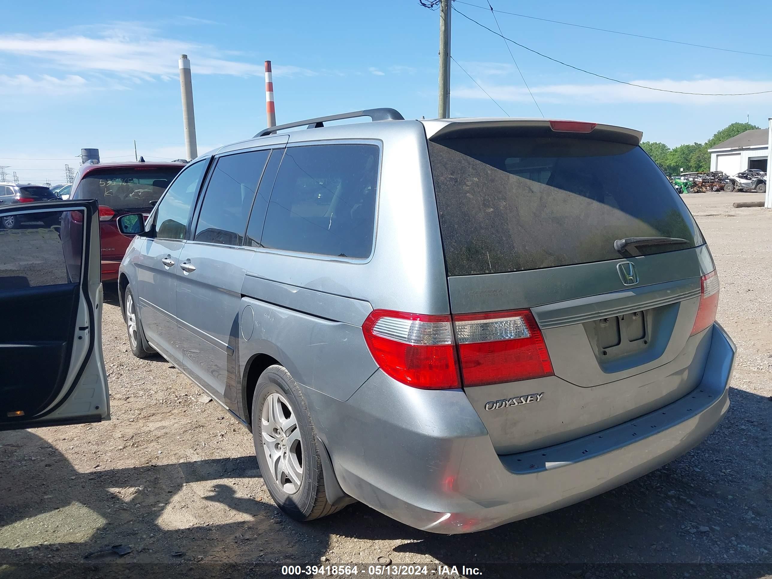 Photo 2 VIN: 5FNRL38667B045366 - HONDA ODYSSEY 