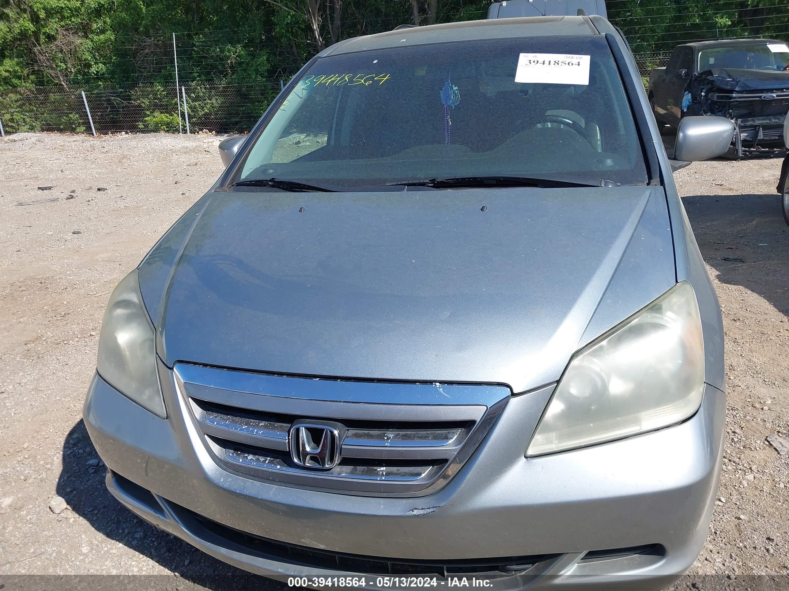 Photo 5 VIN: 5FNRL38667B045366 - HONDA ODYSSEY 