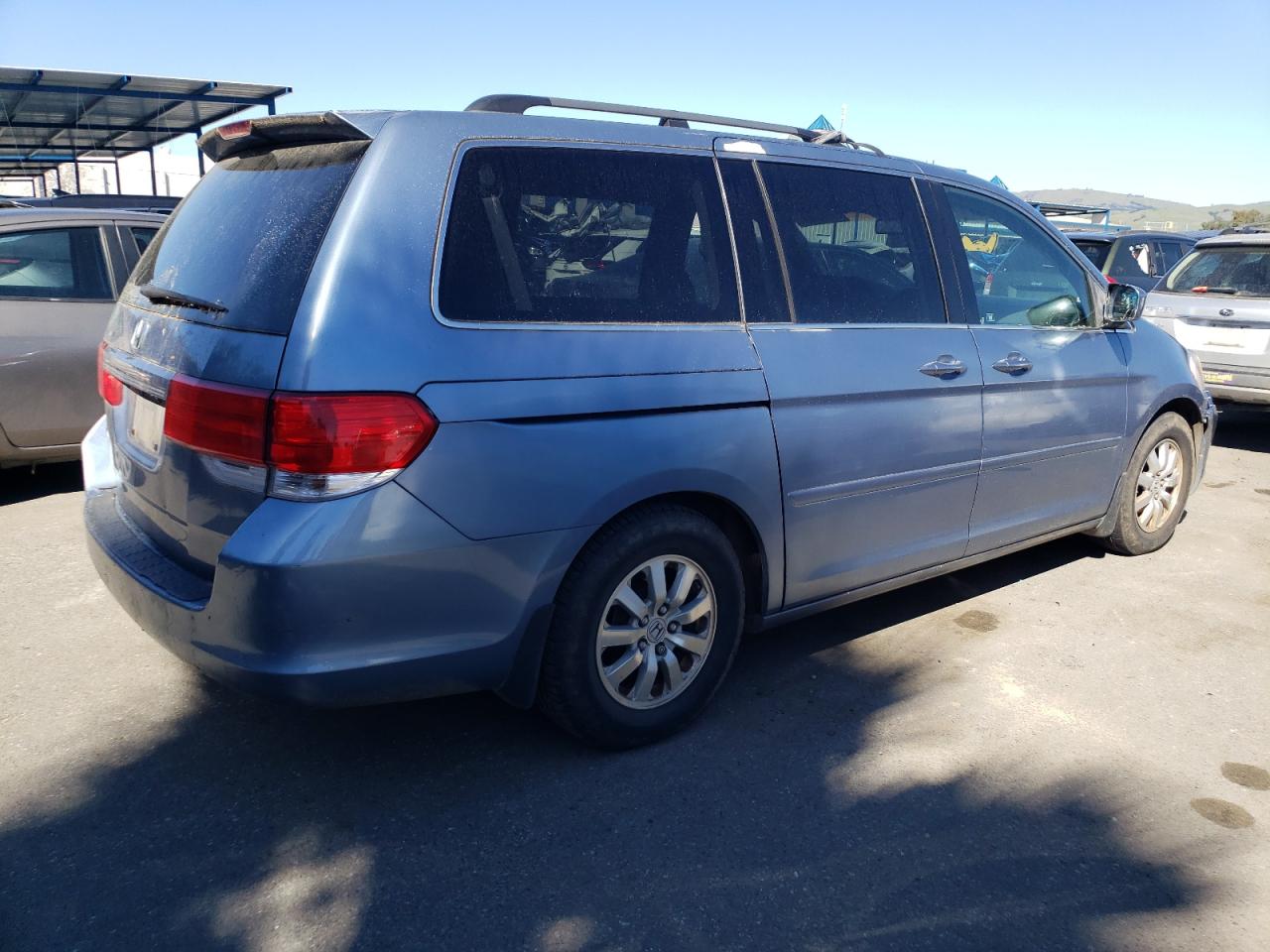 Photo 2 VIN: 5FNRL38668B013552 - HONDA ODYSSEY 