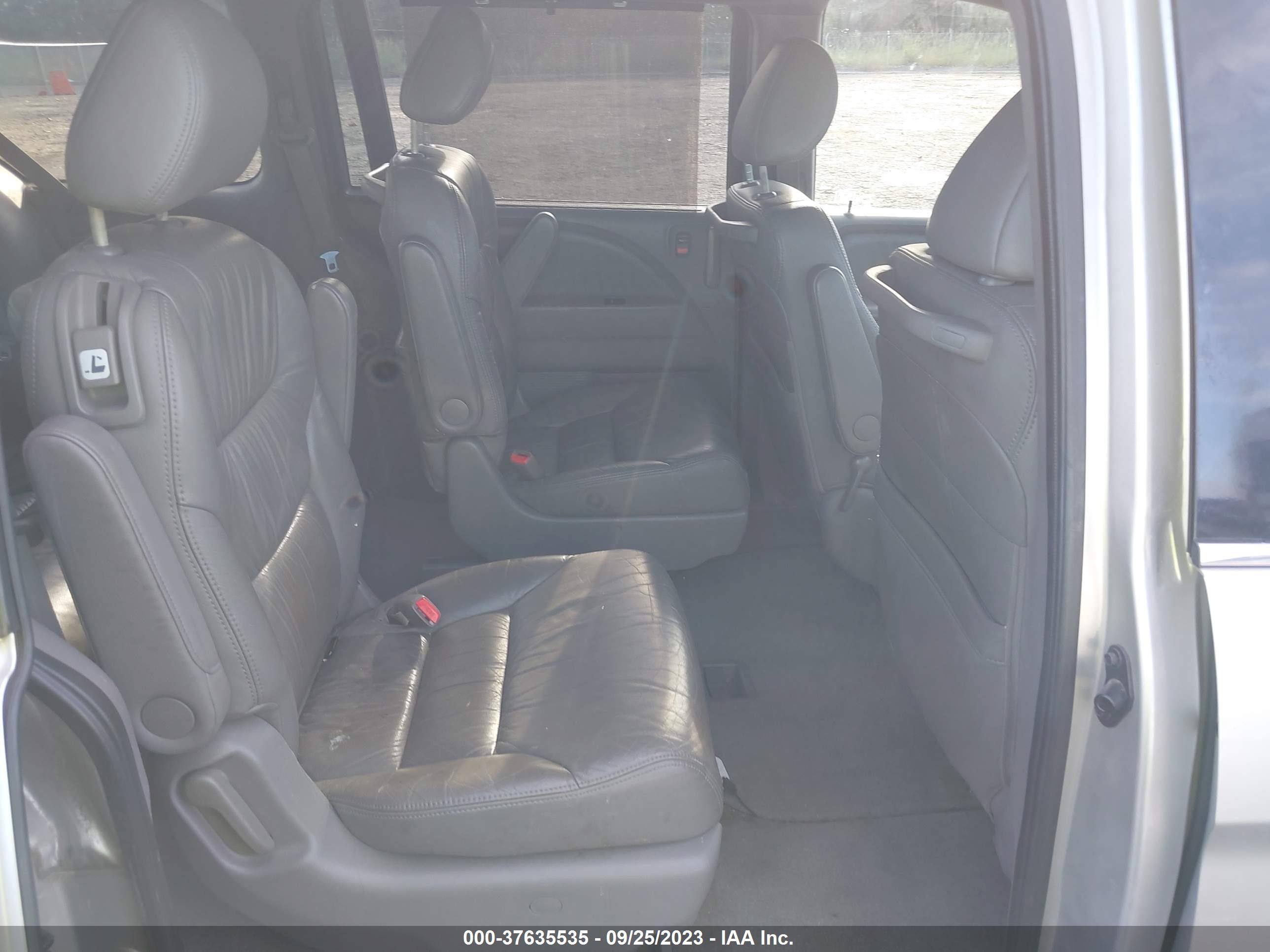 Photo 7 VIN: 5FNRL38668B097386 - HONDA ODYSSEY 