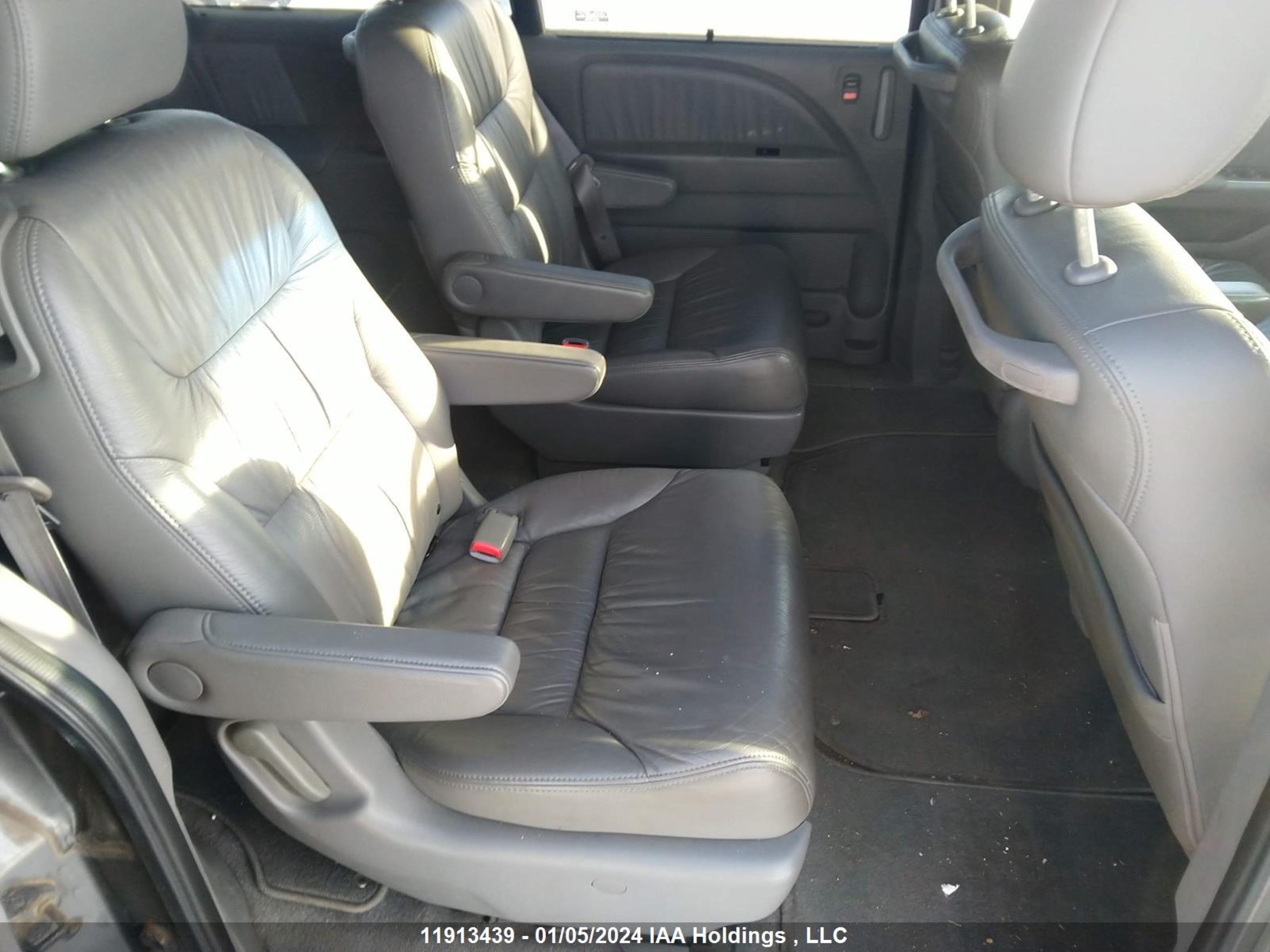 Photo 7 VIN: 5FNRL38668B503909 - HONDA ODYSSEY 