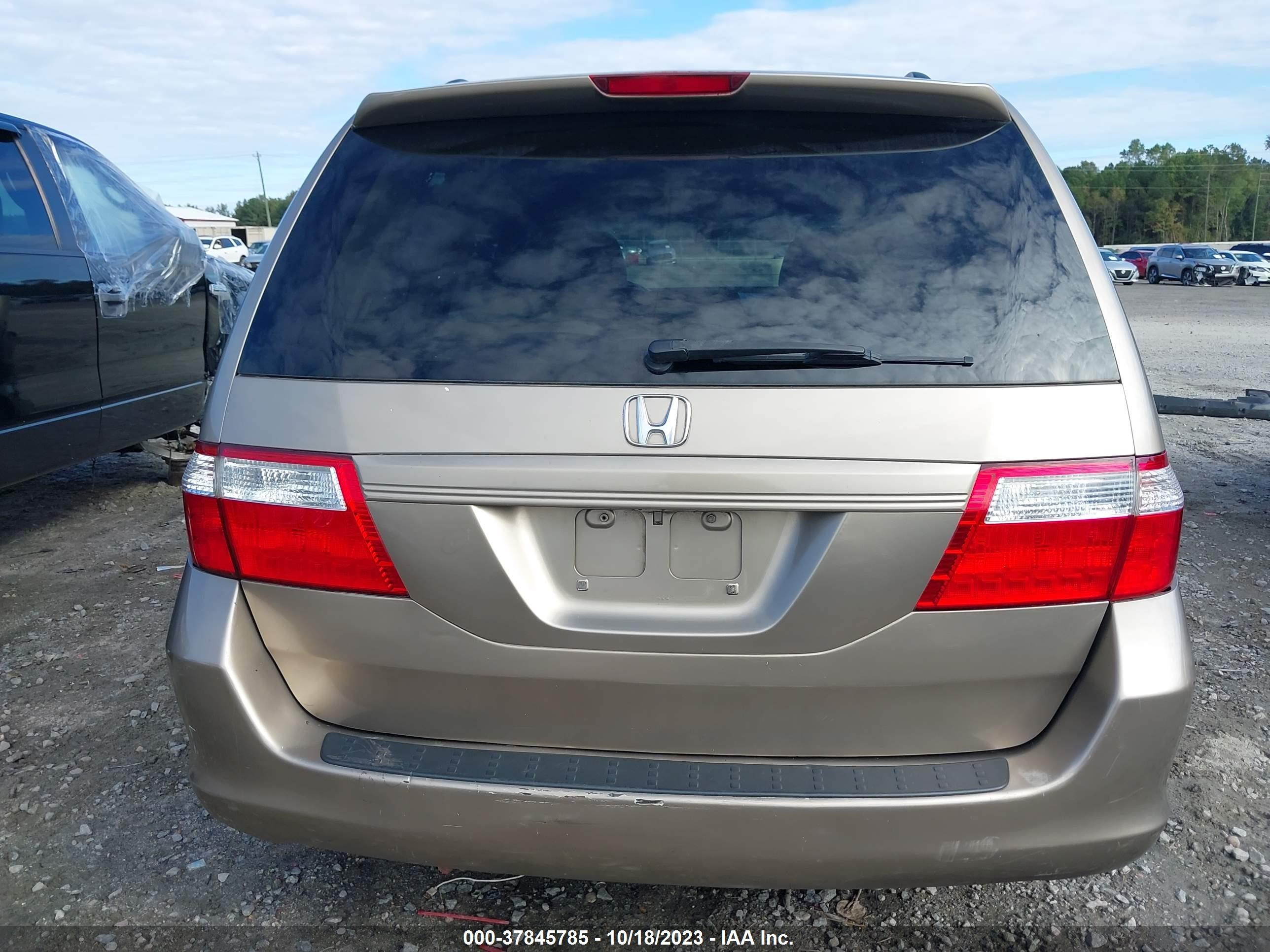 Photo 15 VIN: 5FNRL38677B438082 - HONDA ODYSSEY 