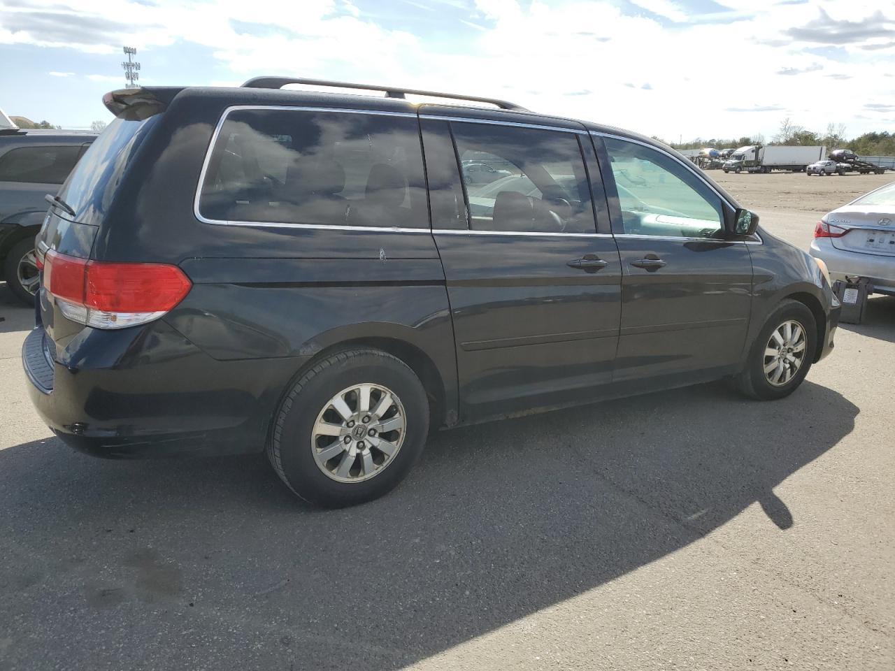 Photo 2 VIN: 5FNRL38678B019134 - HONDA ODYSSEY 