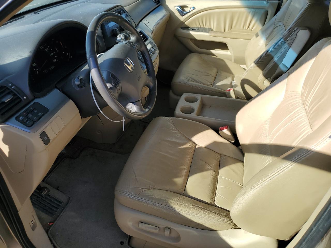 Photo 6 VIN: 5FNRL38678B075462 - HONDA ODYSSEY 