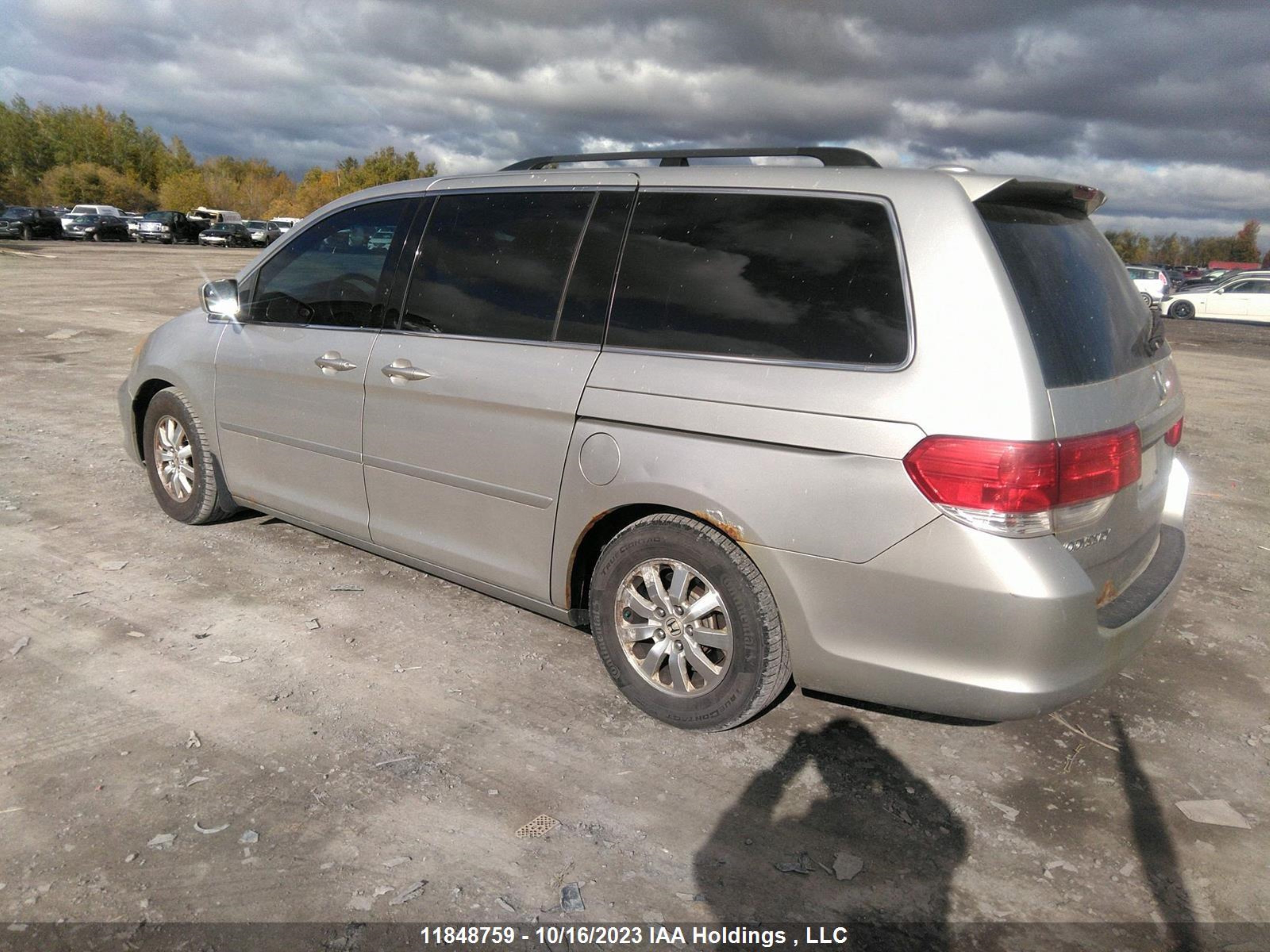 Photo 2 VIN: 5FNRL38678B506589 - HONDA ODYSSEY 