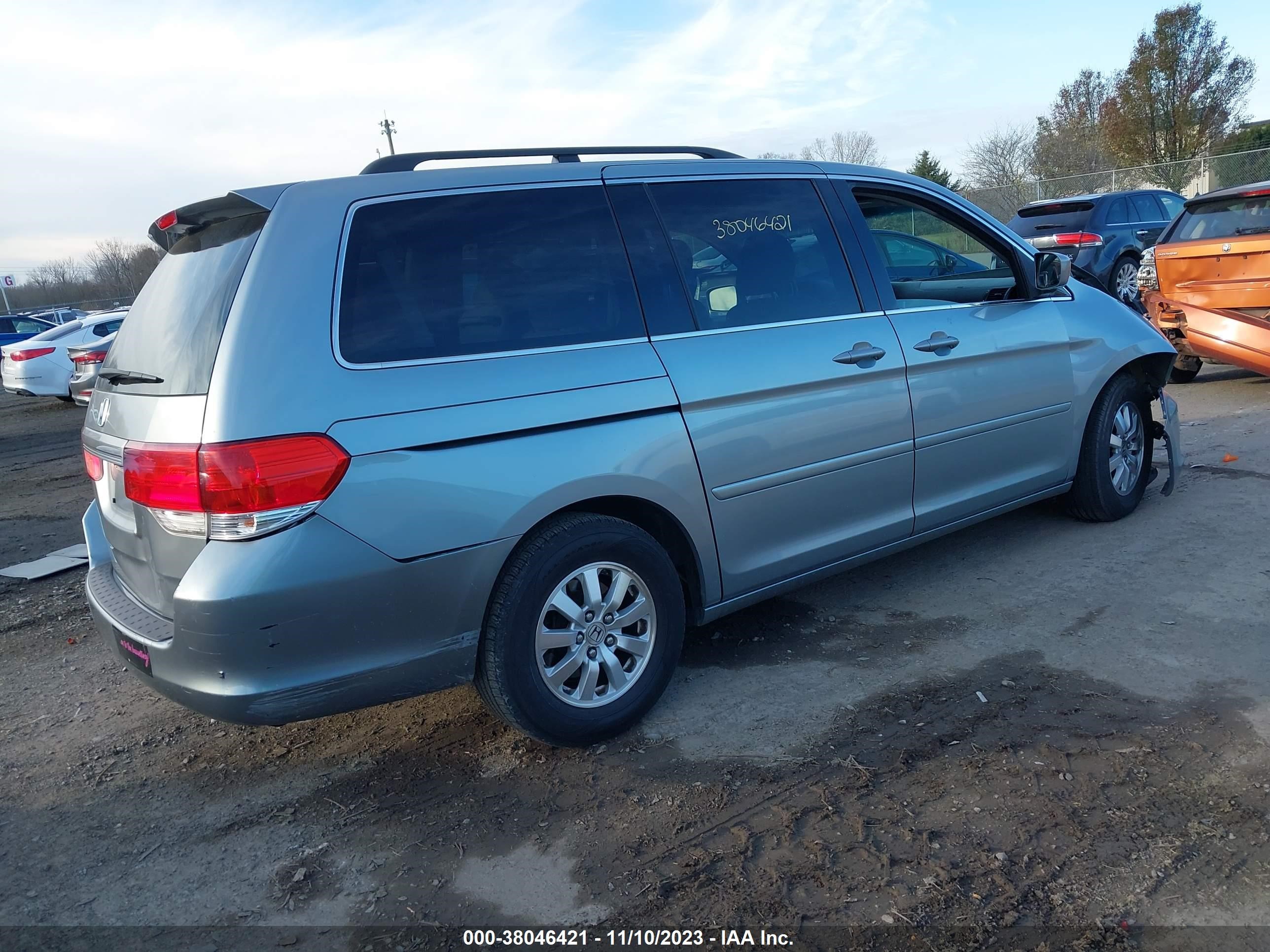 Photo 3 VIN: 5FNRL38679B049719 - HONDA ODYSSEY 