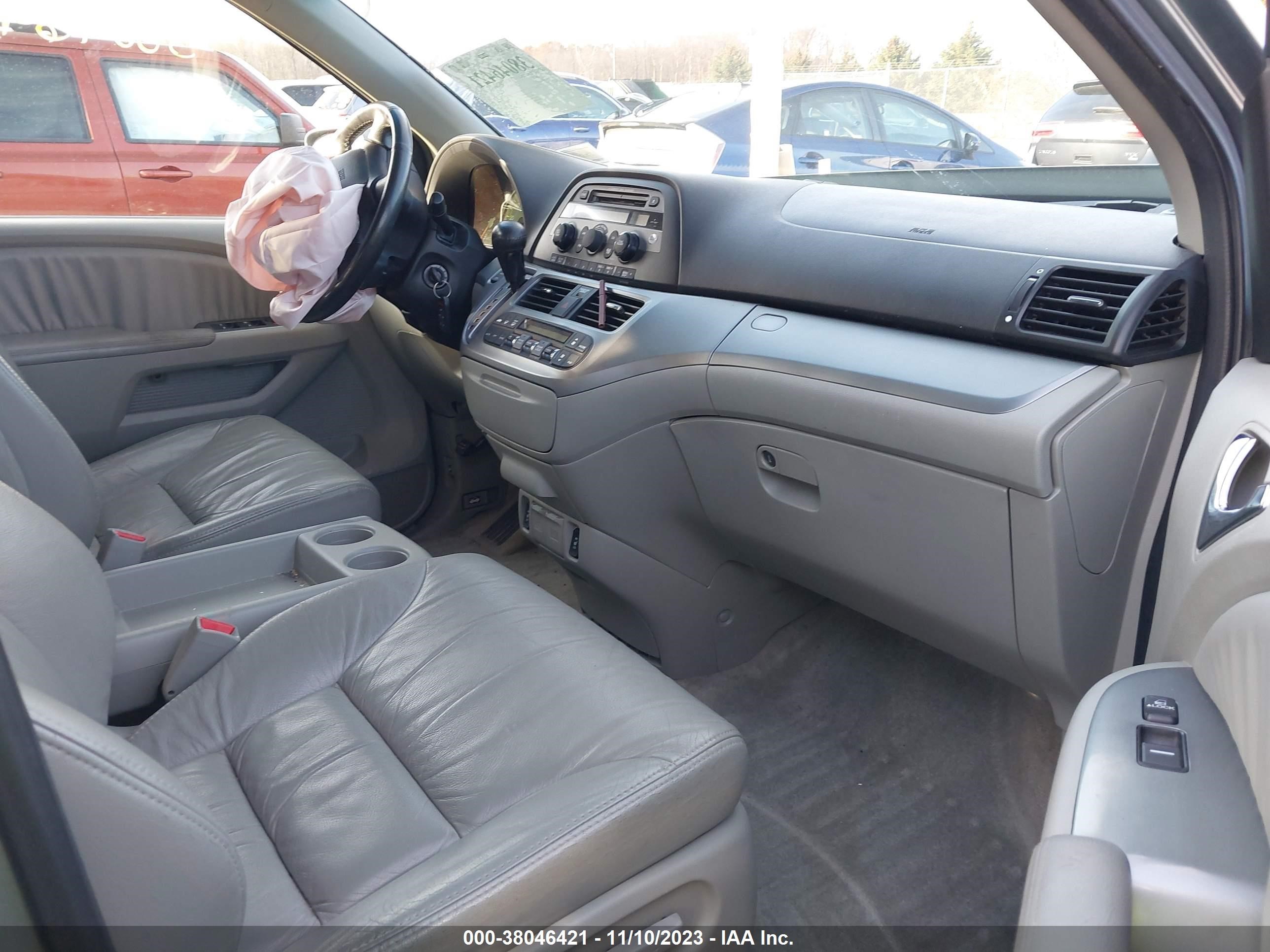 Photo 4 VIN: 5FNRL38679B049719 - HONDA ODYSSEY 