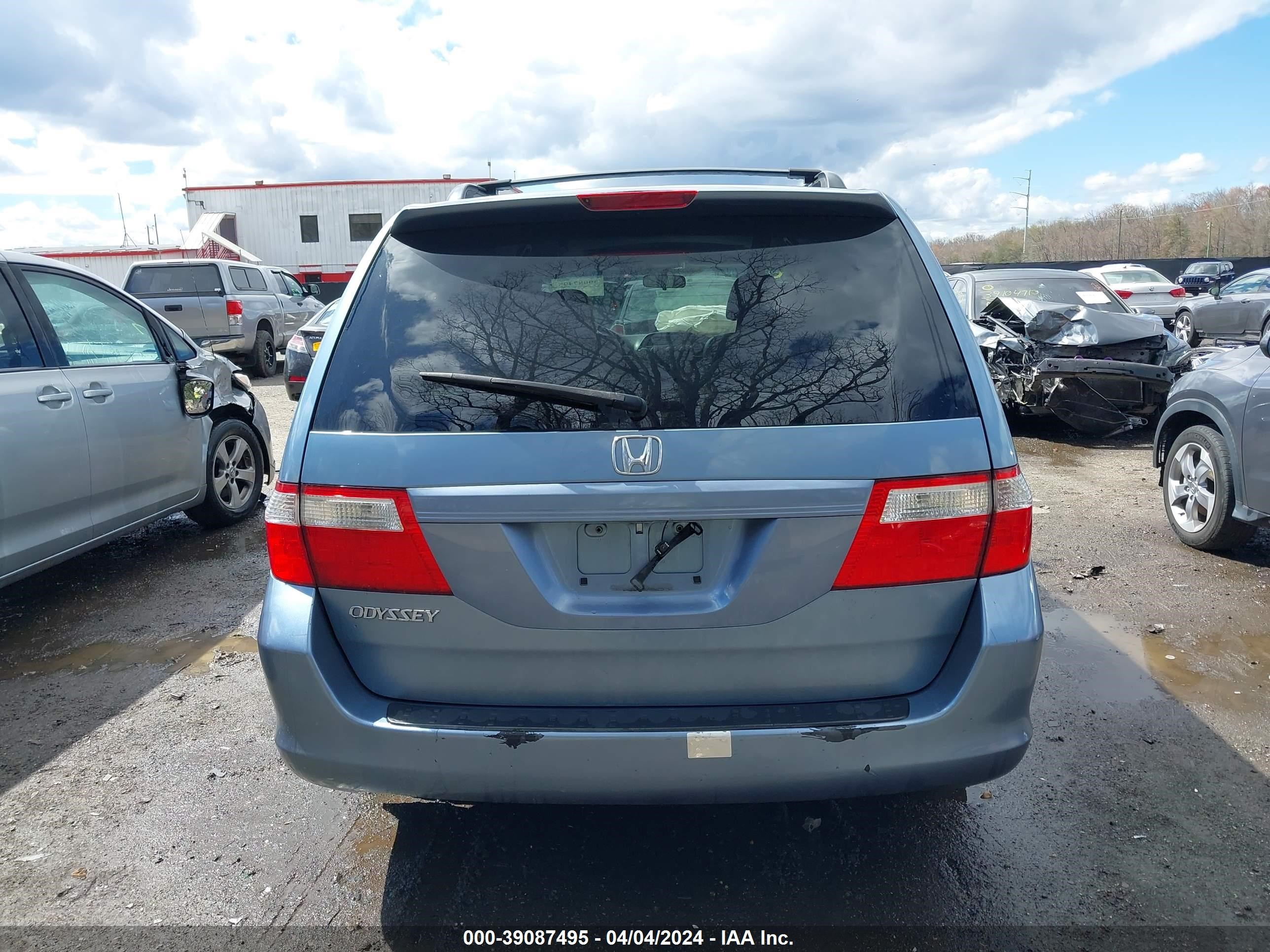 Photo 15 VIN: 5FNRL38687B076439 - HONDA ODYSSEY 