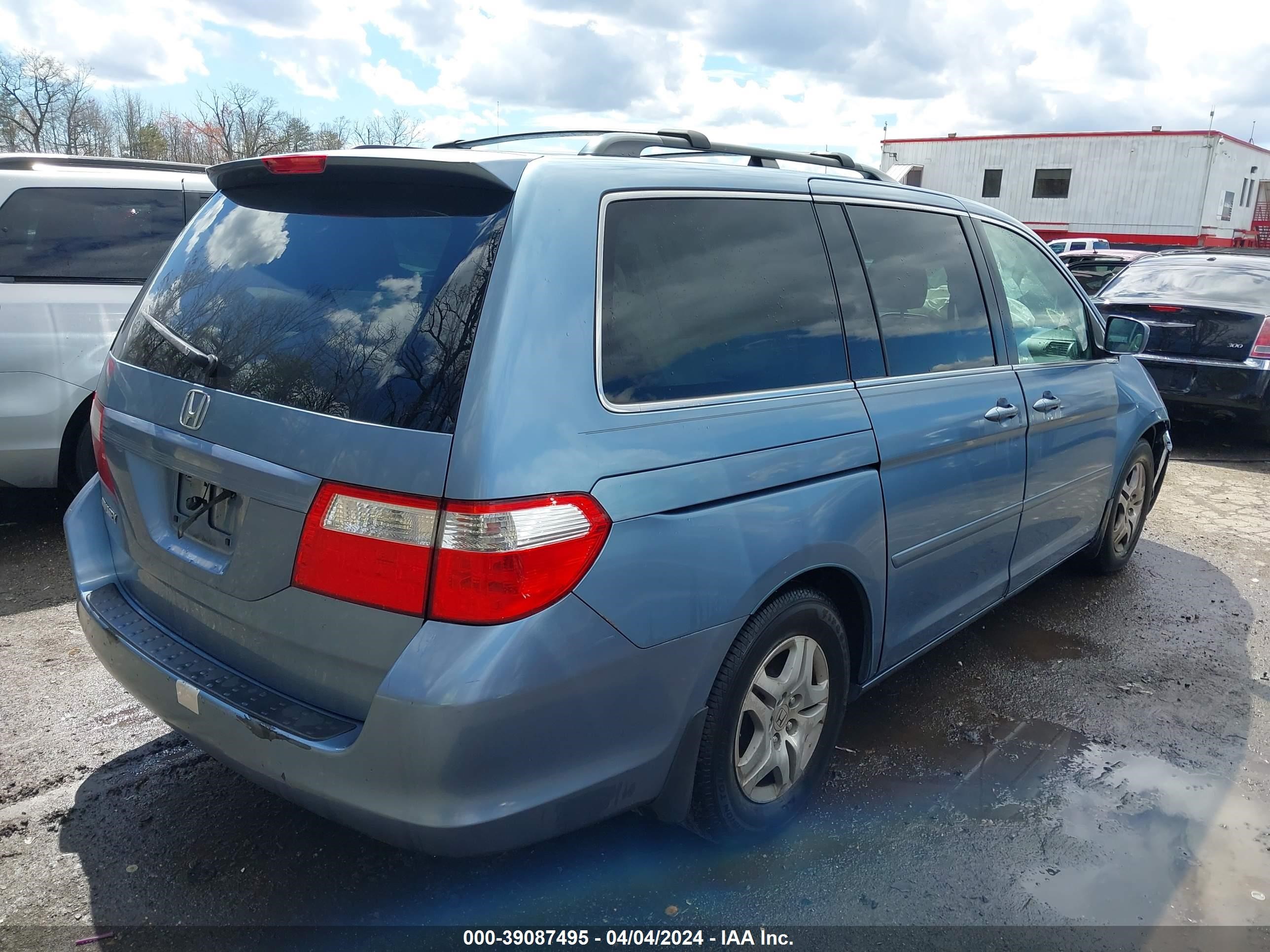 Photo 3 VIN: 5FNRL38687B076439 - HONDA ODYSSEY 