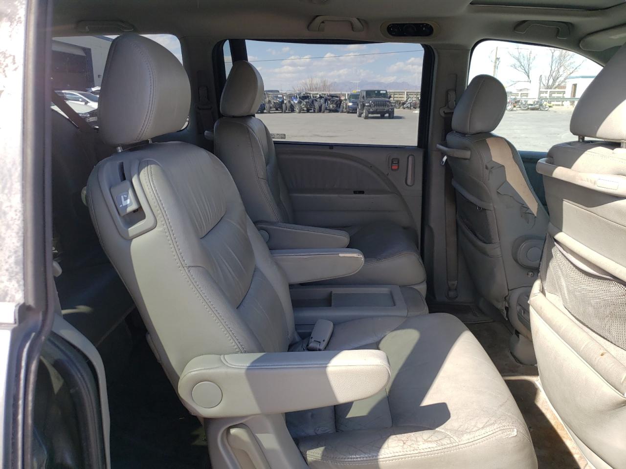 Photo 10 VIN: 5FNRL38687B417550 - HONDA ODYSSEY 