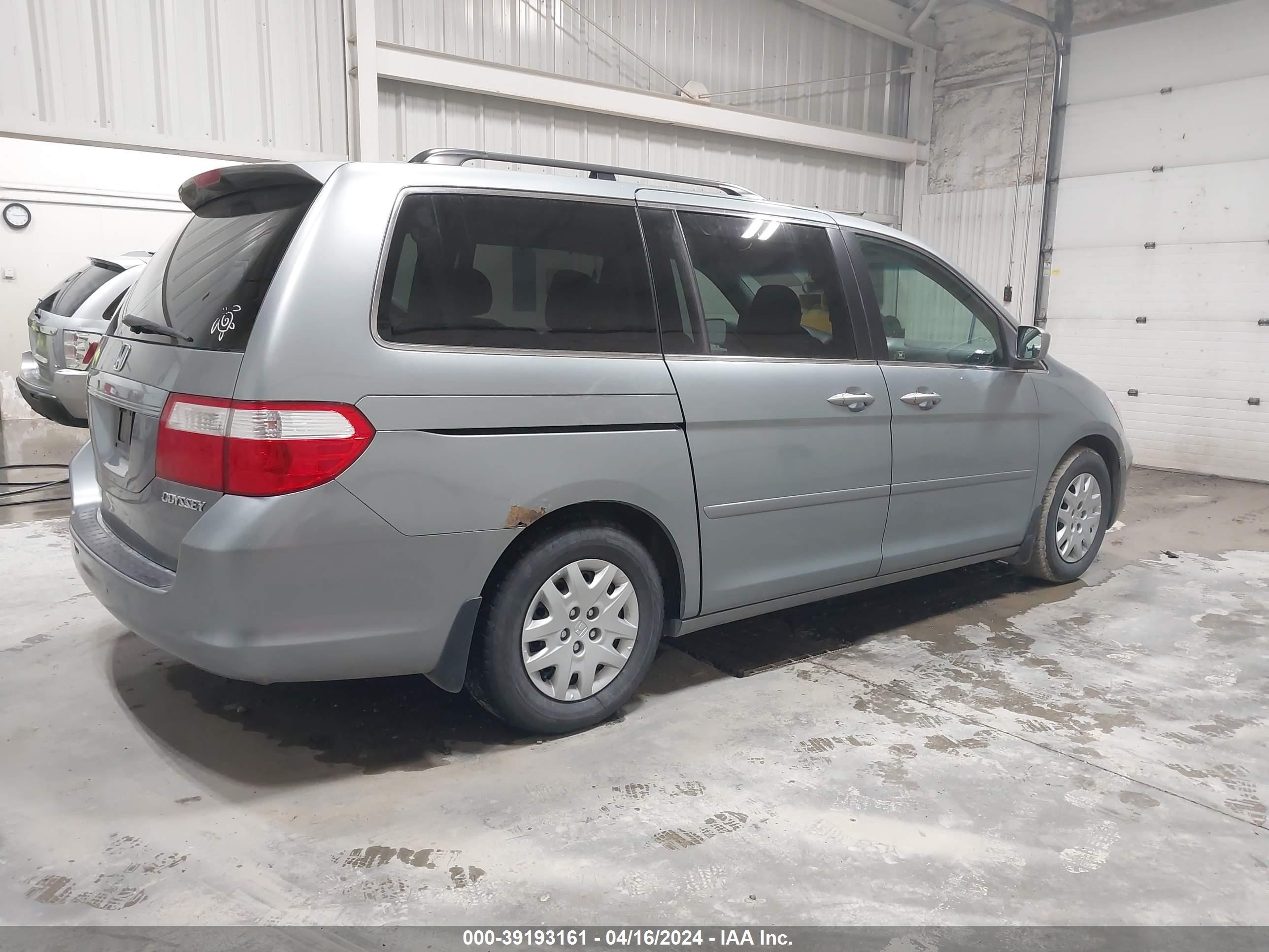 Photo 3 VIN: 5FNRL38695B099841 - HONDA ODYSSEY 