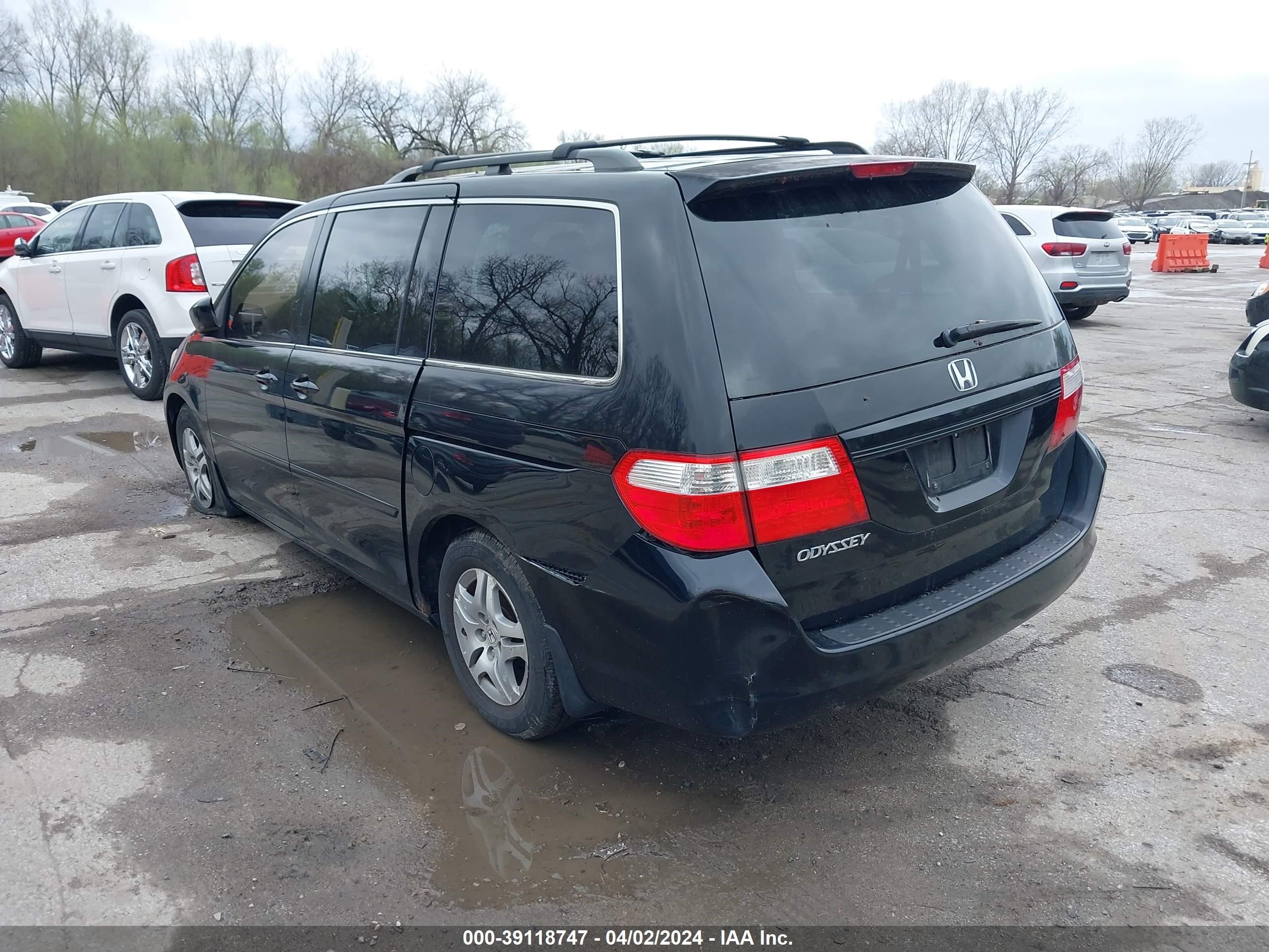 Photo 2 VIN: 5FNRL38696B022551 - HONDA ODYSSEY 