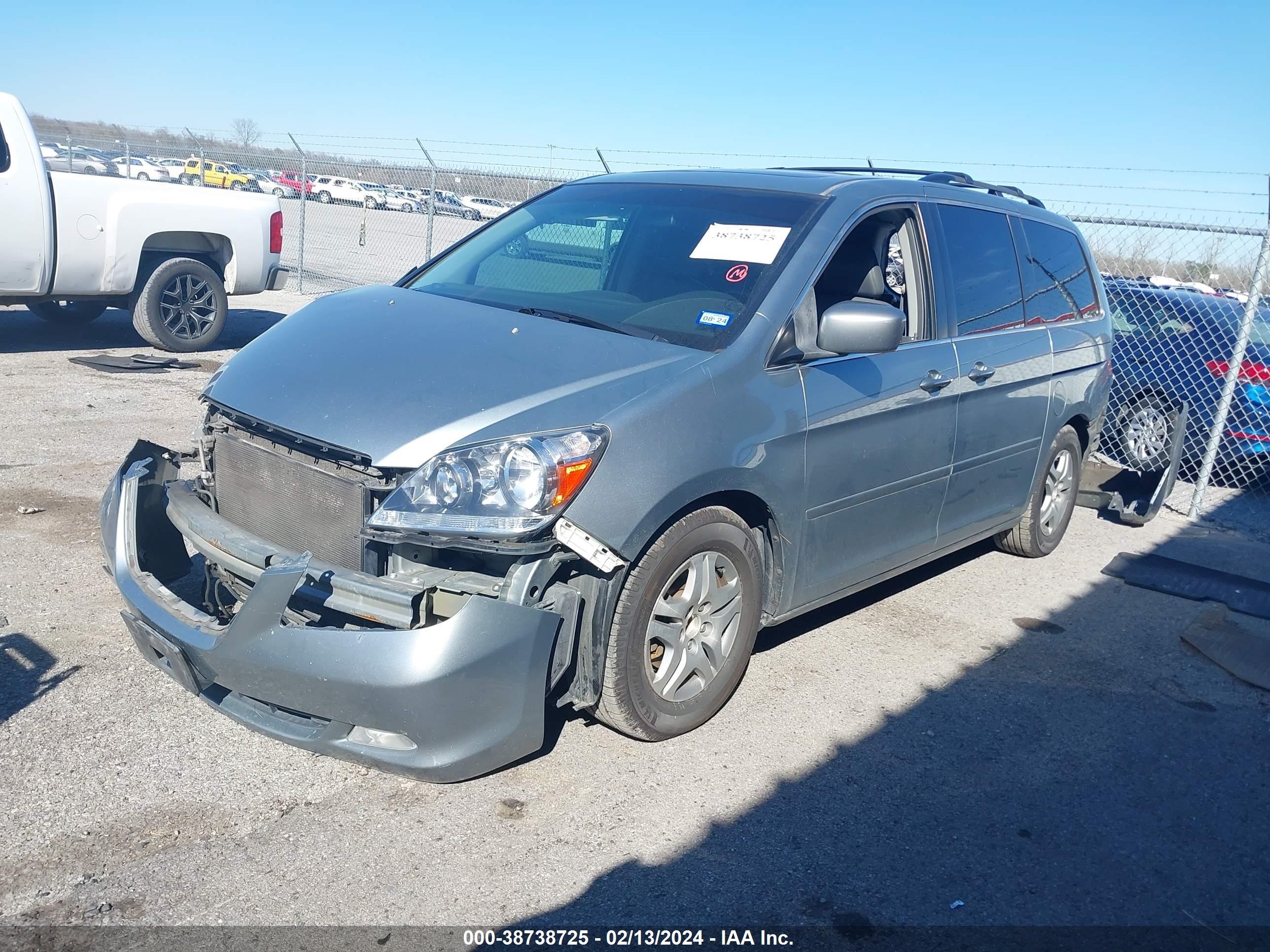 Photo 1 VIN: 5FNRL38696B126795 - HONDA ODYSSEY 