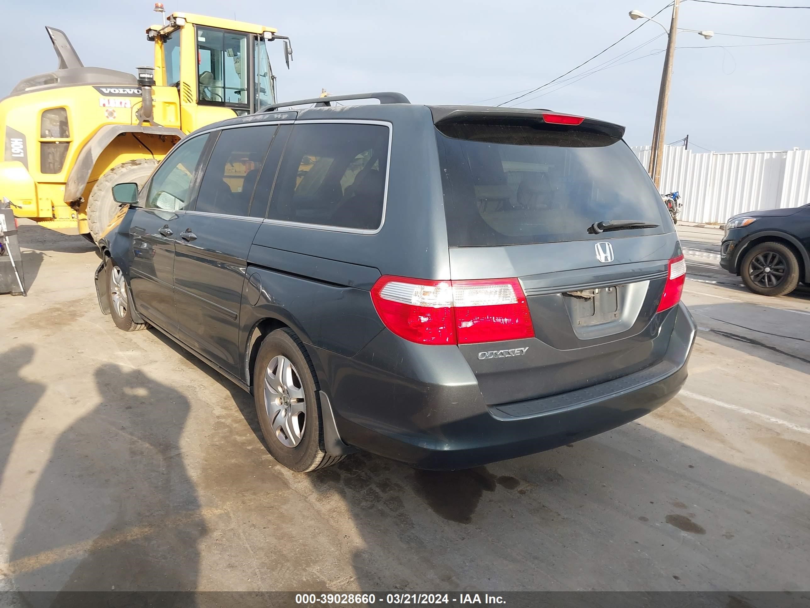 Photo 2 VIN: 5FNRL38696B436235 - HONDA ODYSSEY 