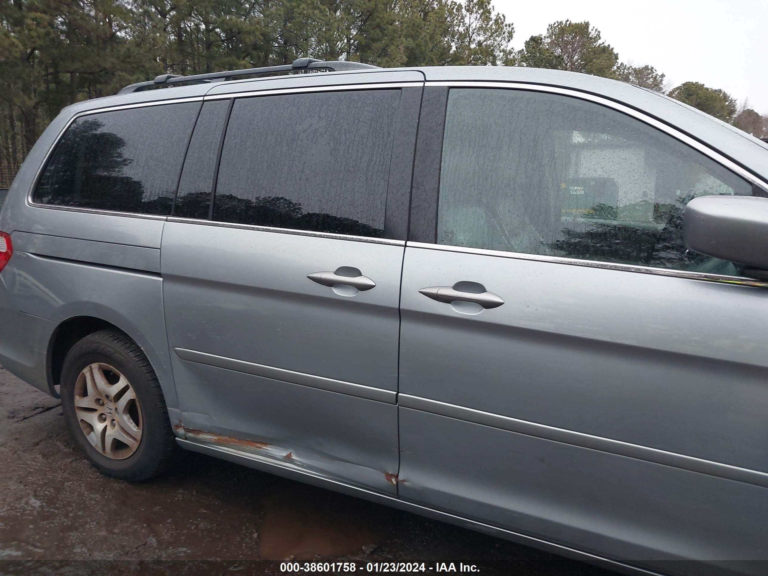 Photo 5 VIN: 5FNRL38697B032482 - HONDA ODYSSEY 