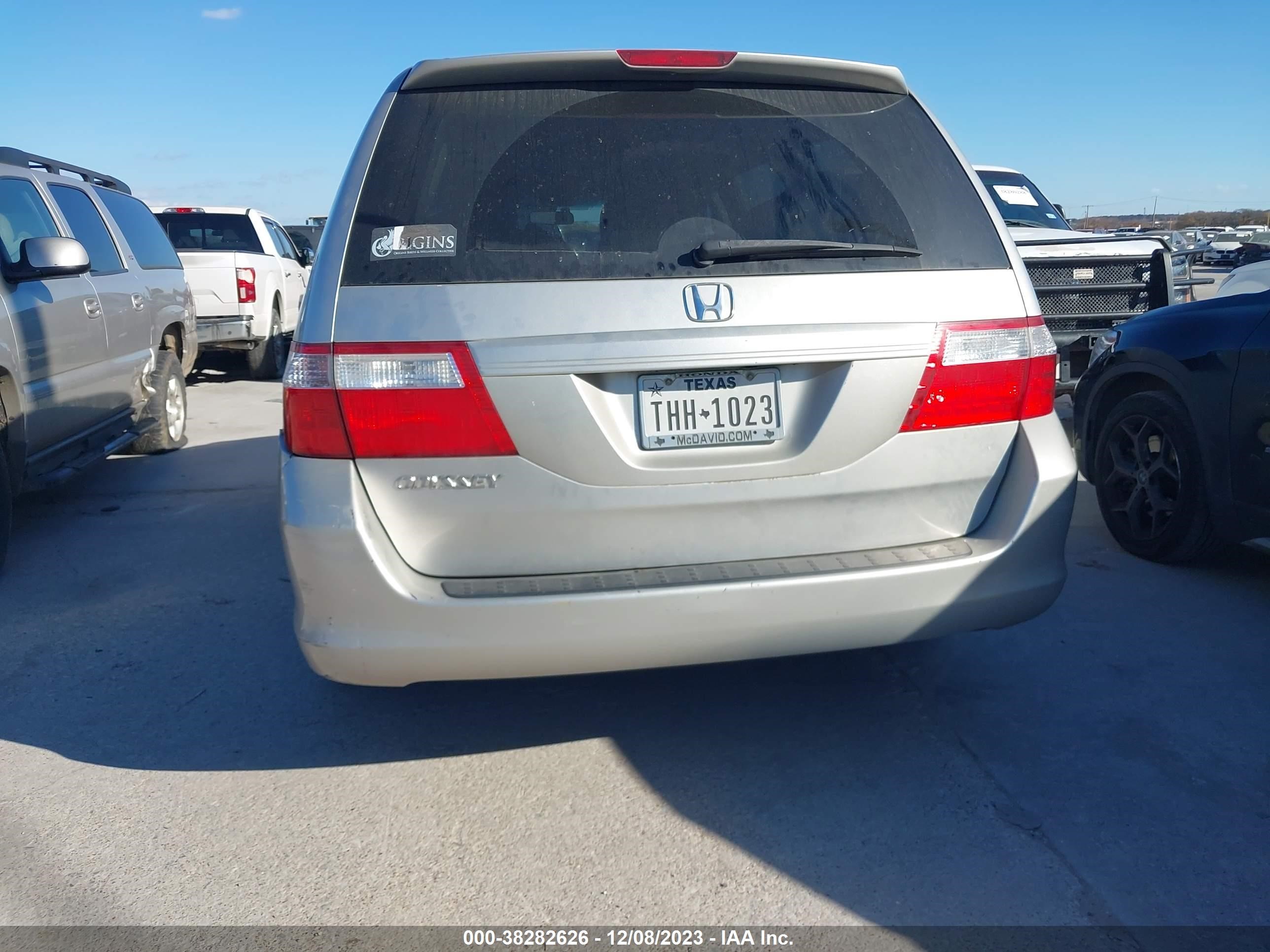 Photo 2 VIN: 5FNRL38697B441713 - HONDA ODYSSEY 