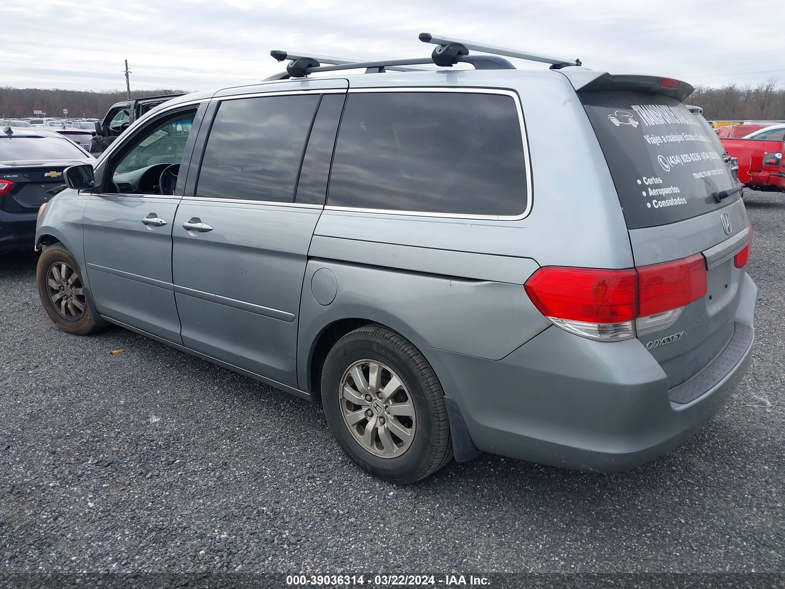 Photo 2 VIN: 5FNRL38698B097804 - HONDA ODYSSEY 