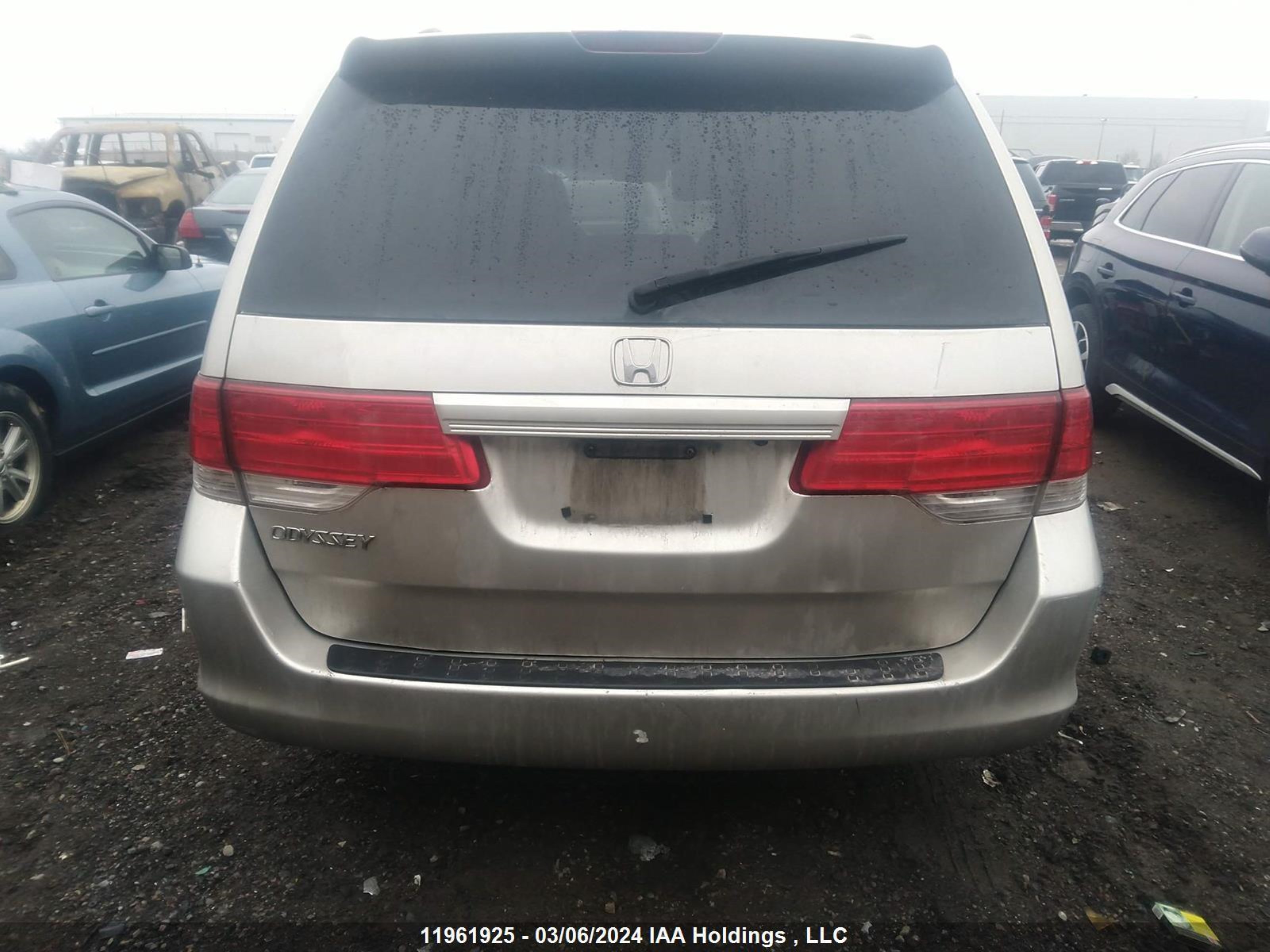 Photo 15 VIN: 5FNRL38698B504147 - HONDA ODYSSEY 