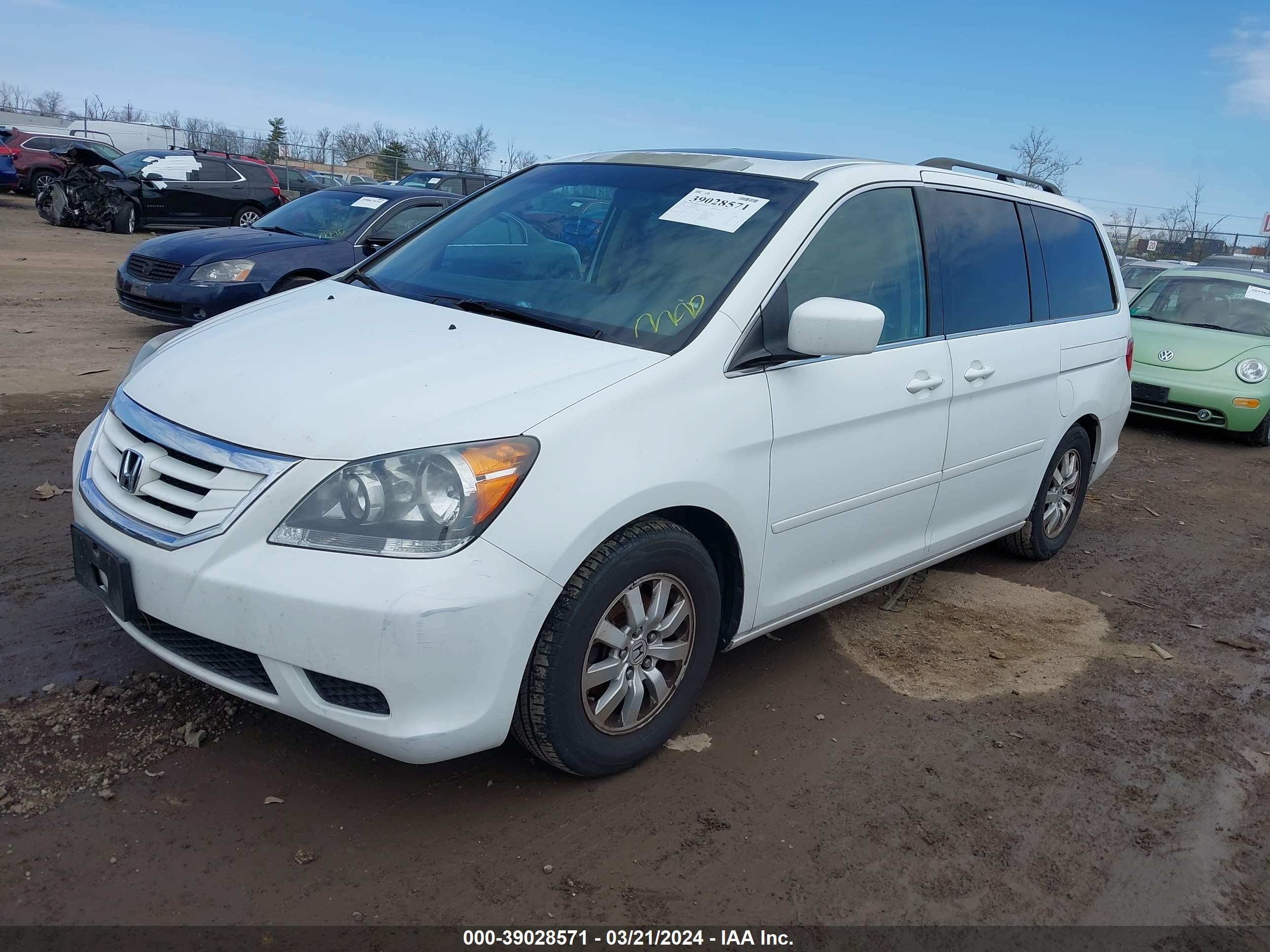 Photo 1 VIN: 5FNRL38699B404776 - HONDA ODYSSEY 