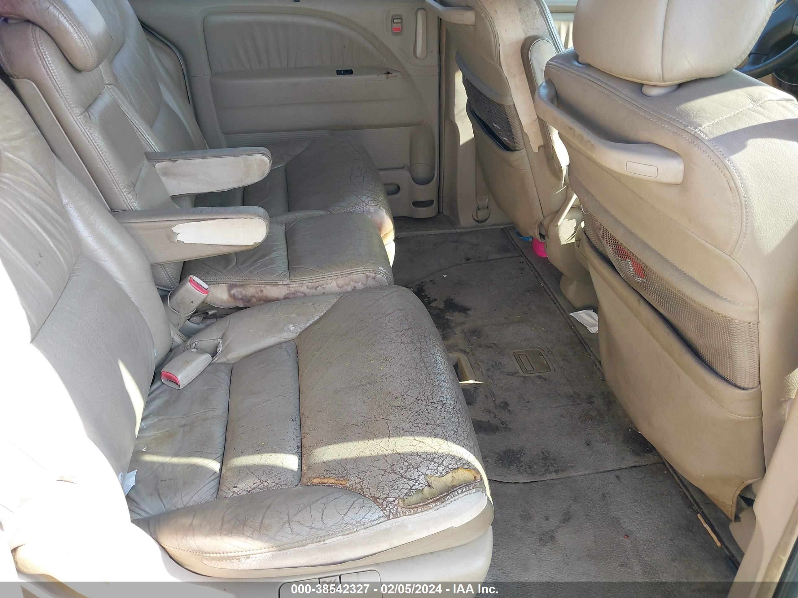 Photo 7 VIN: 5FNRL386X5B412704 - HONDA ODYSSEY 