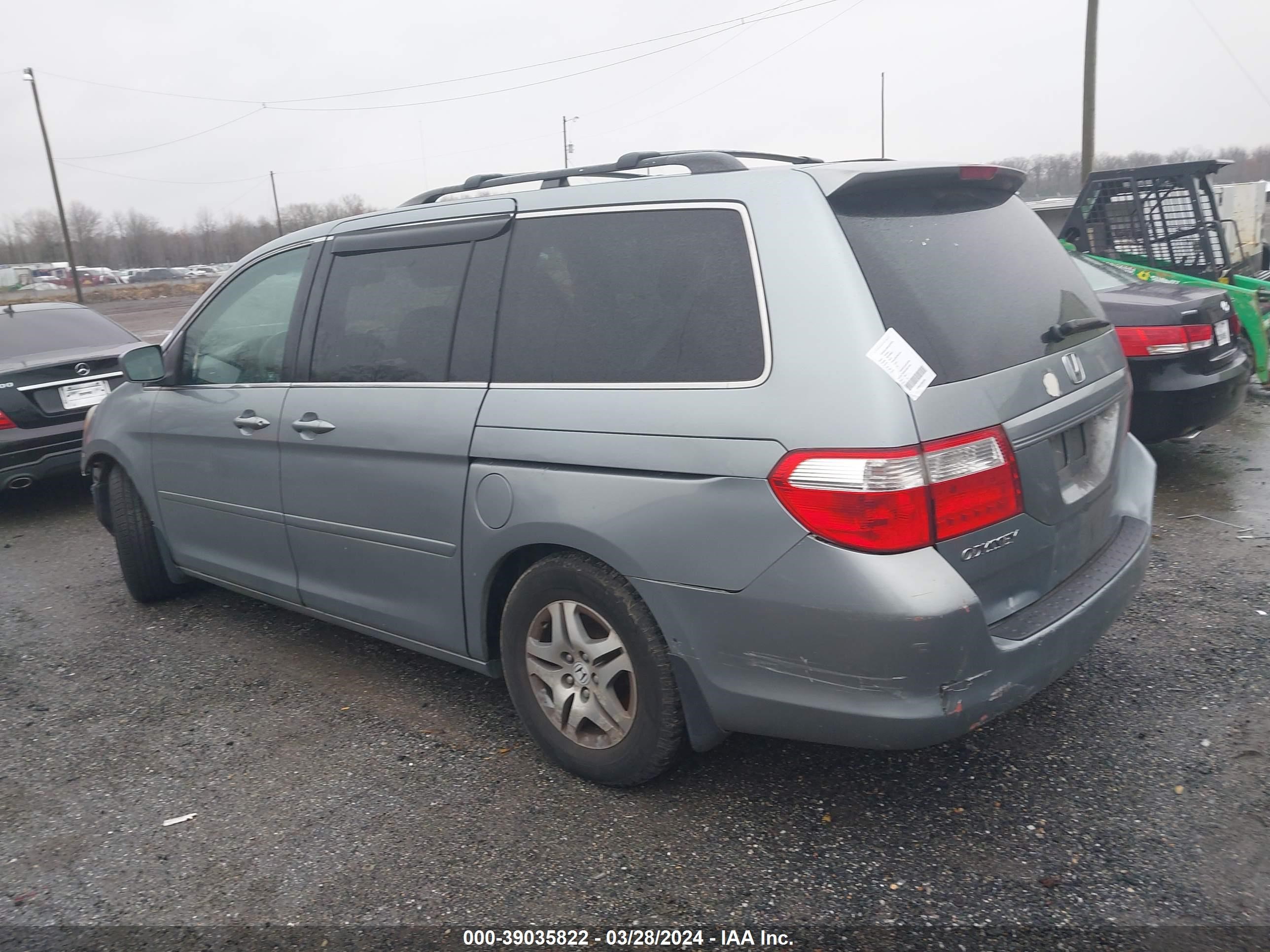 Photo 2 VIN: 5FNRL386X7B013164 - HONDA ODYSSEY 