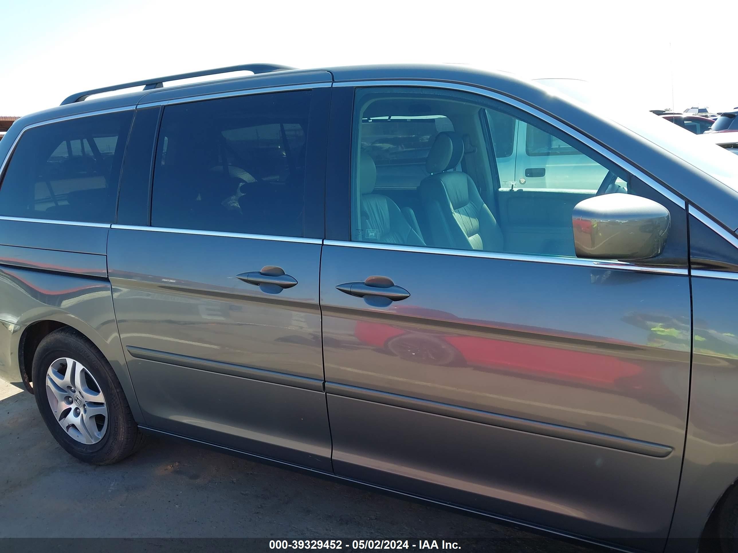 Photo 12 VIN: 5FNRL386X7B415153 - HONDA ODYSSEY 