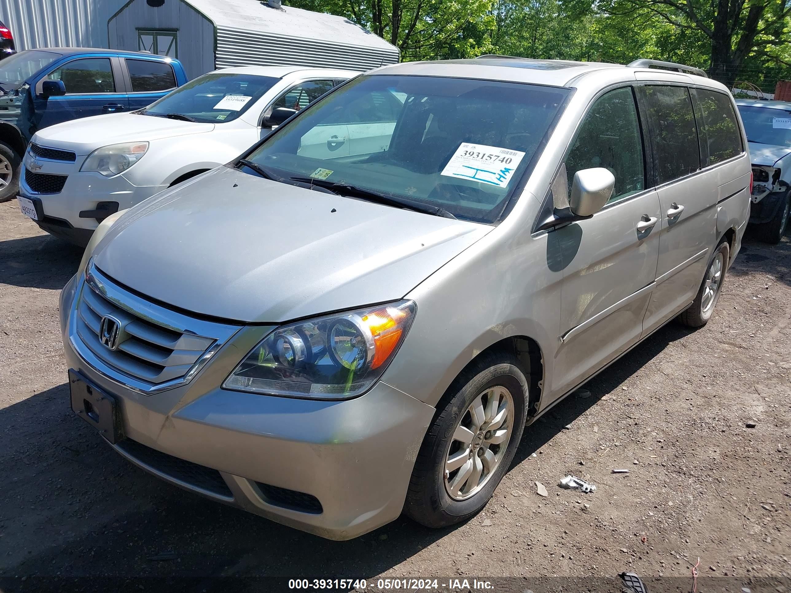 Photo 1 VIN: 5FNRL38708B011529 - HONDA ODYSSEY 