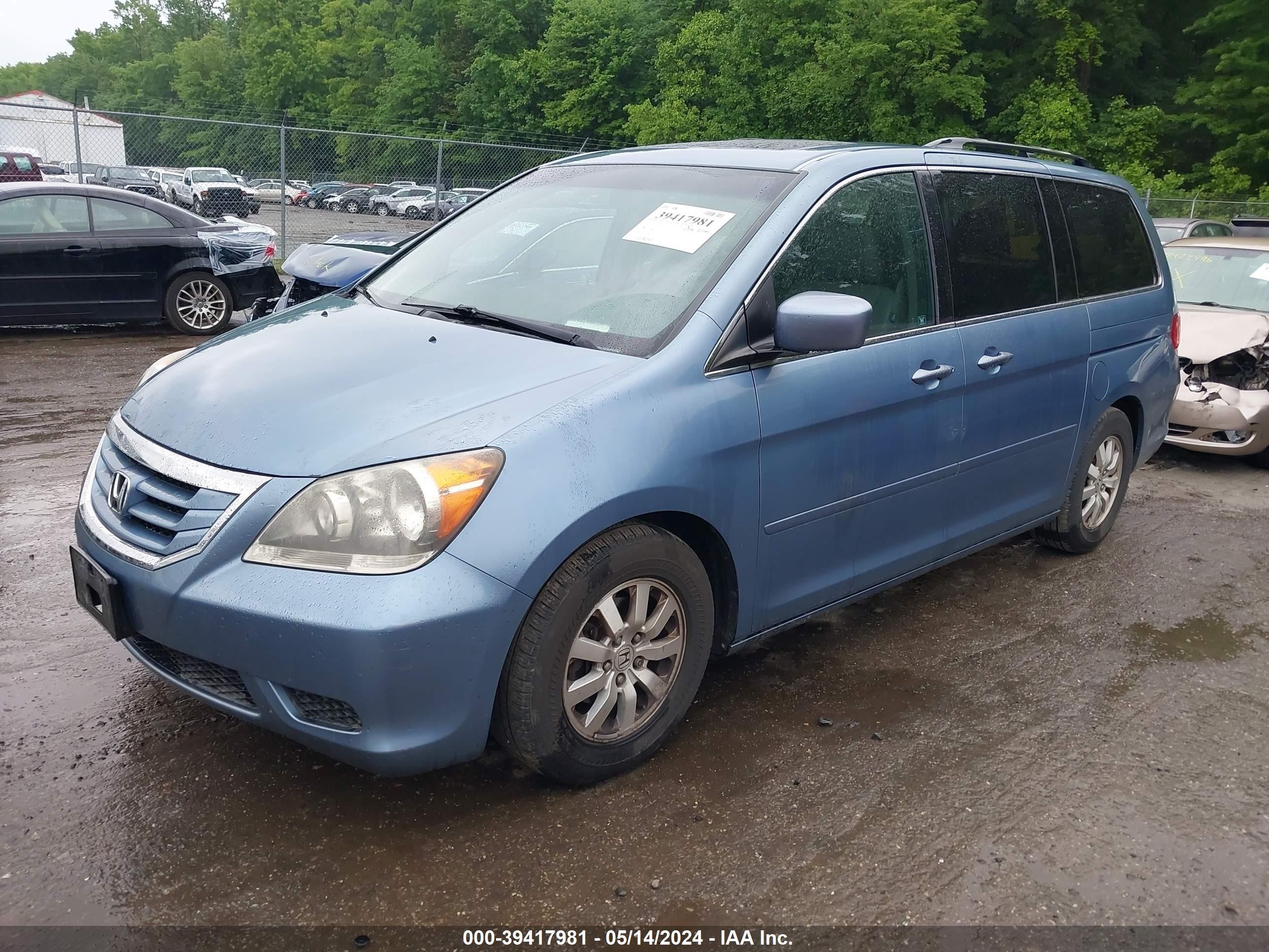 Photo 1 VIN: 5FNRL38708B028007 - HONDA ODYSSEY 