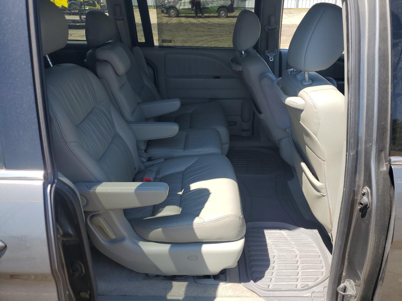 Photo 10 VIN: 5FNRL38708B053991 - HONDA ODYSSEY 