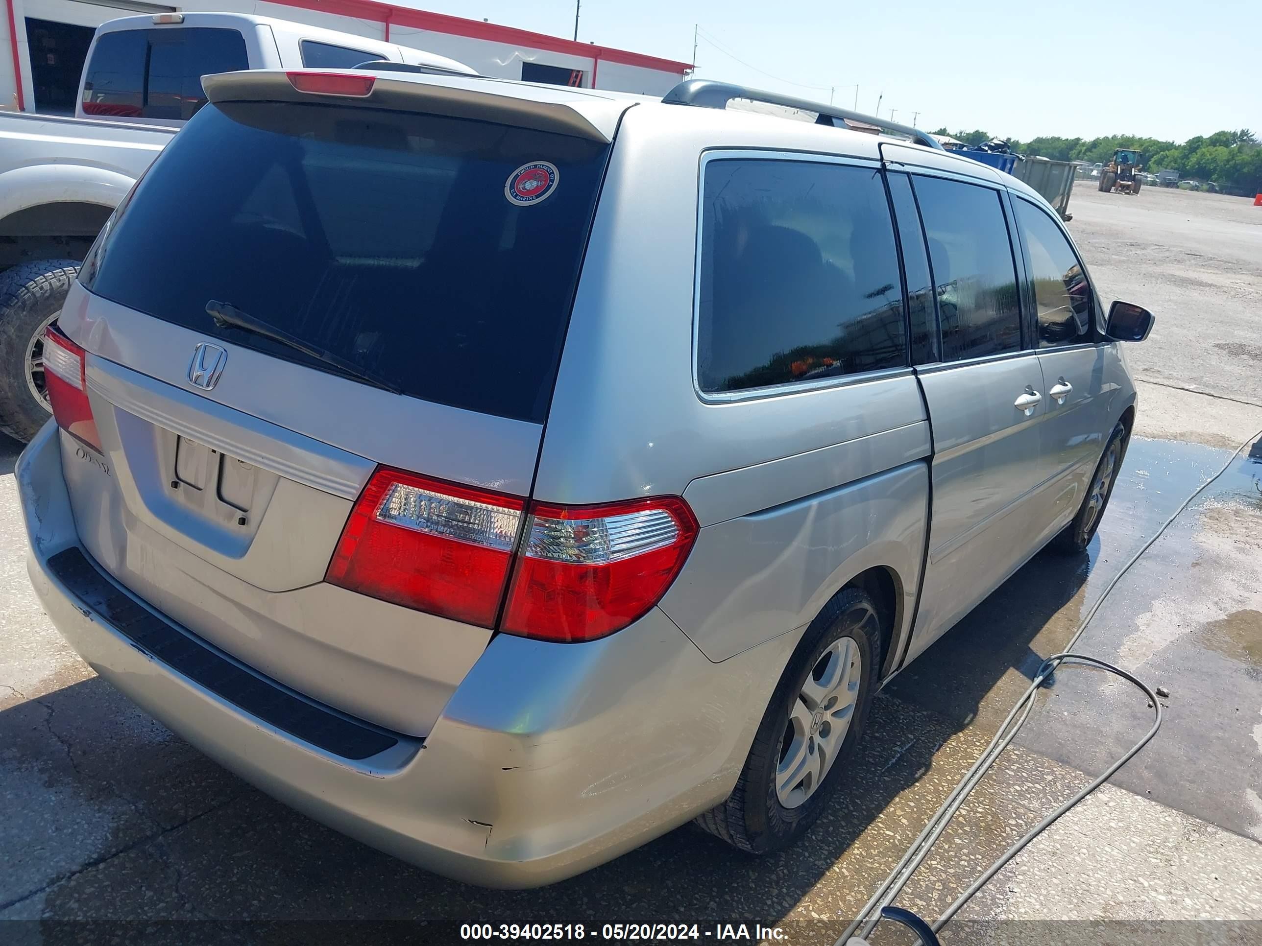 Photo 3 VIN: 5FNRL38716B031303 - HONDA ODYSSEY 