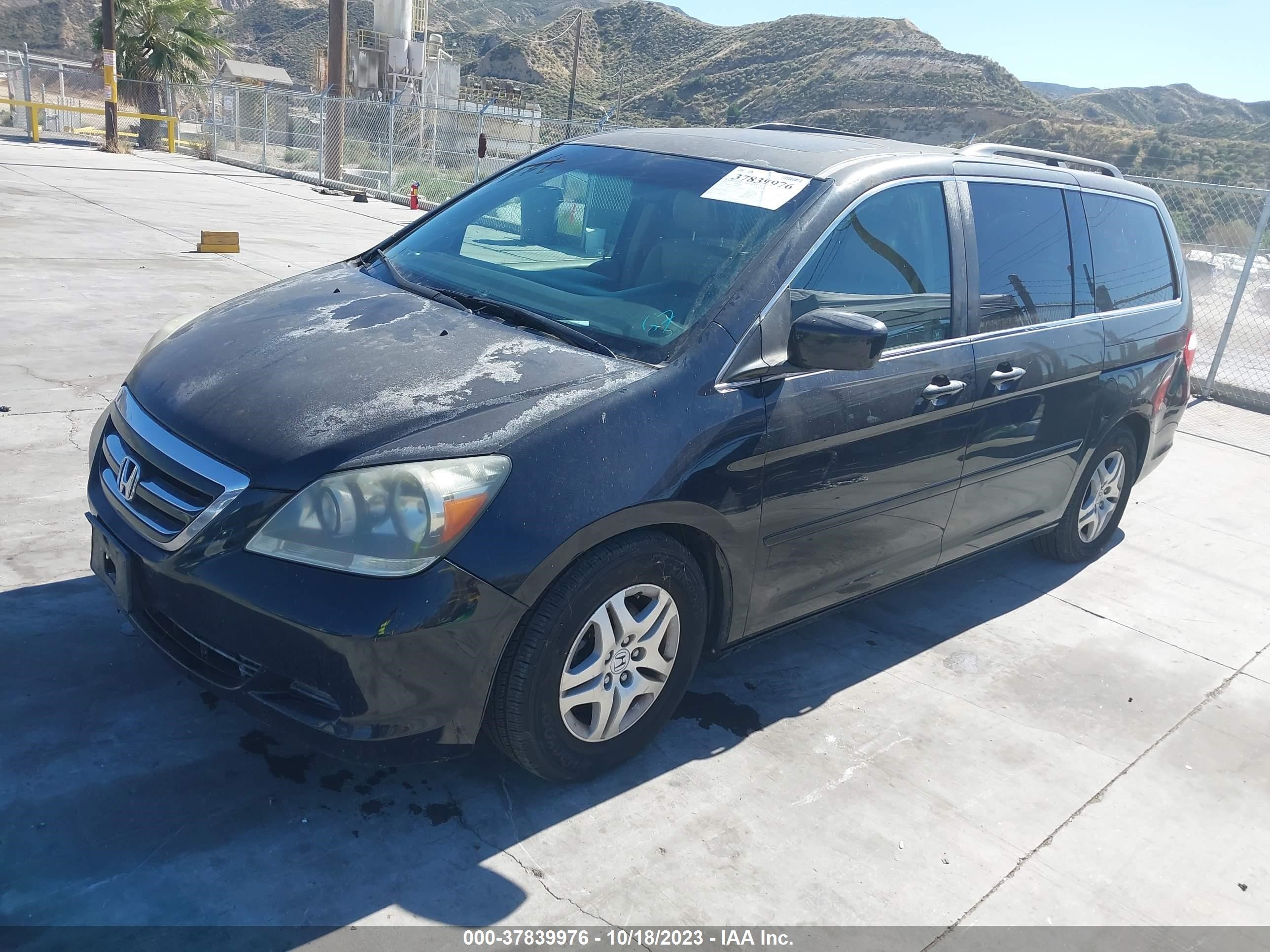 Photo 1 VIN: 5FNRL38717B098338 - HONDA ODYSSEY 