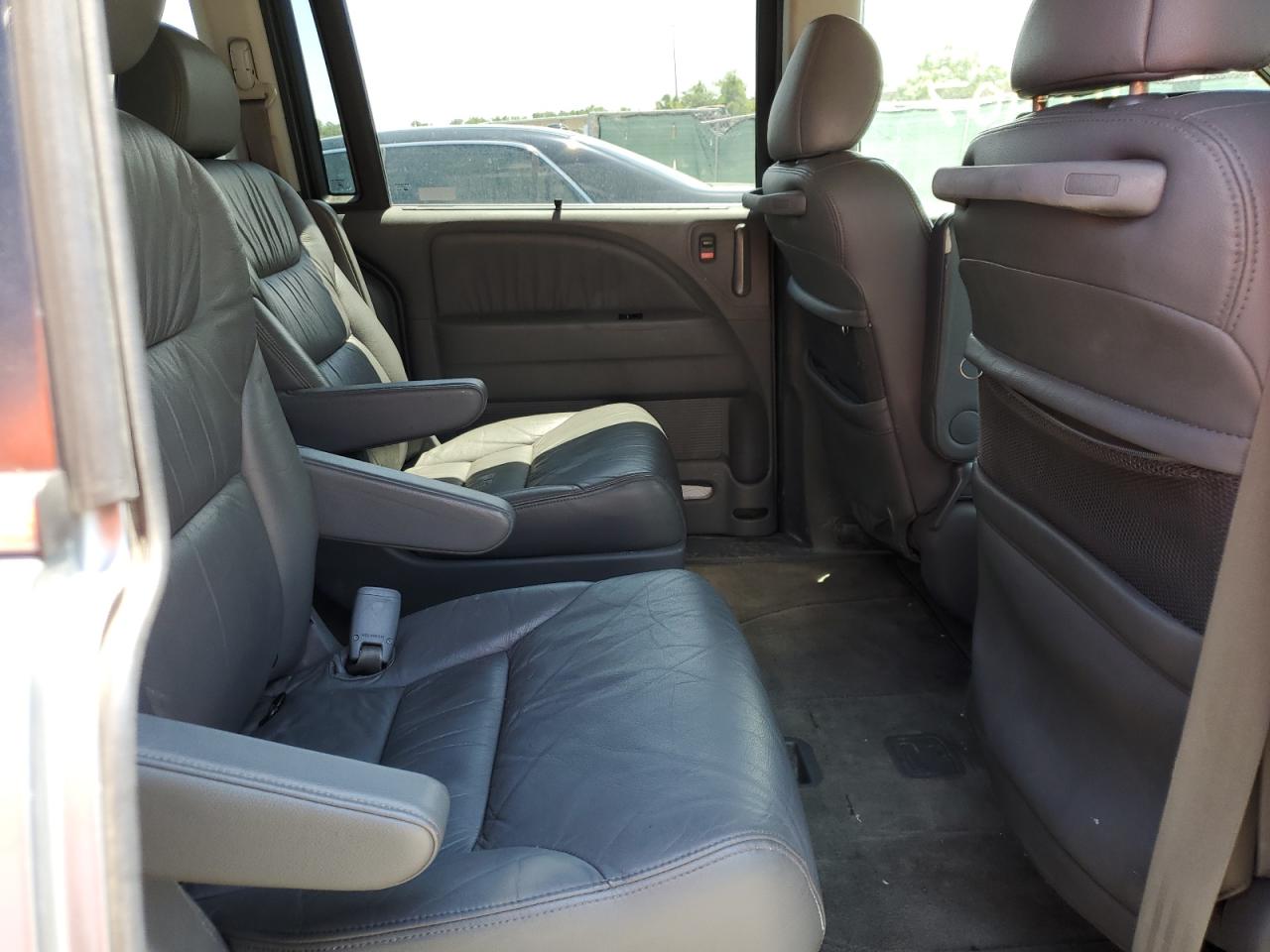 Photo 10 VIN: 5FNRL38717B101156 - HONDA ODYSSEY 