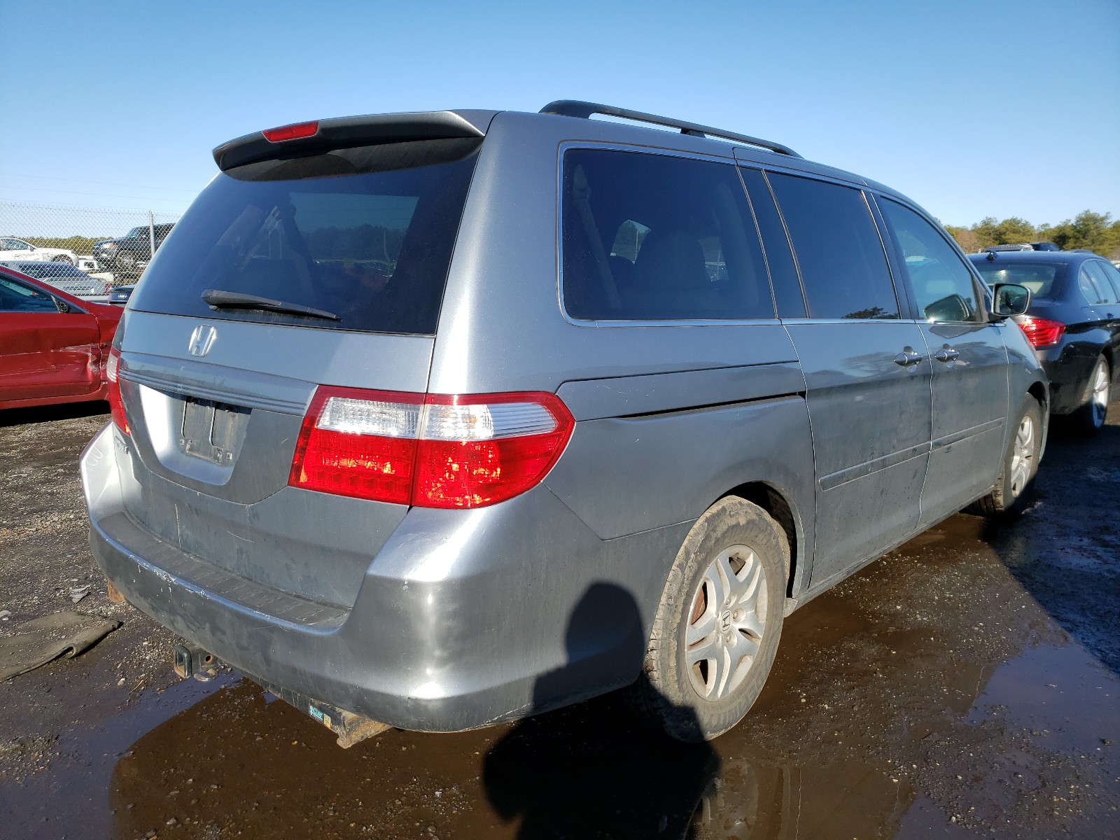 Photo 3 VIN: 5FNRL38717B106728 - HONDA ODYSSEY EX 