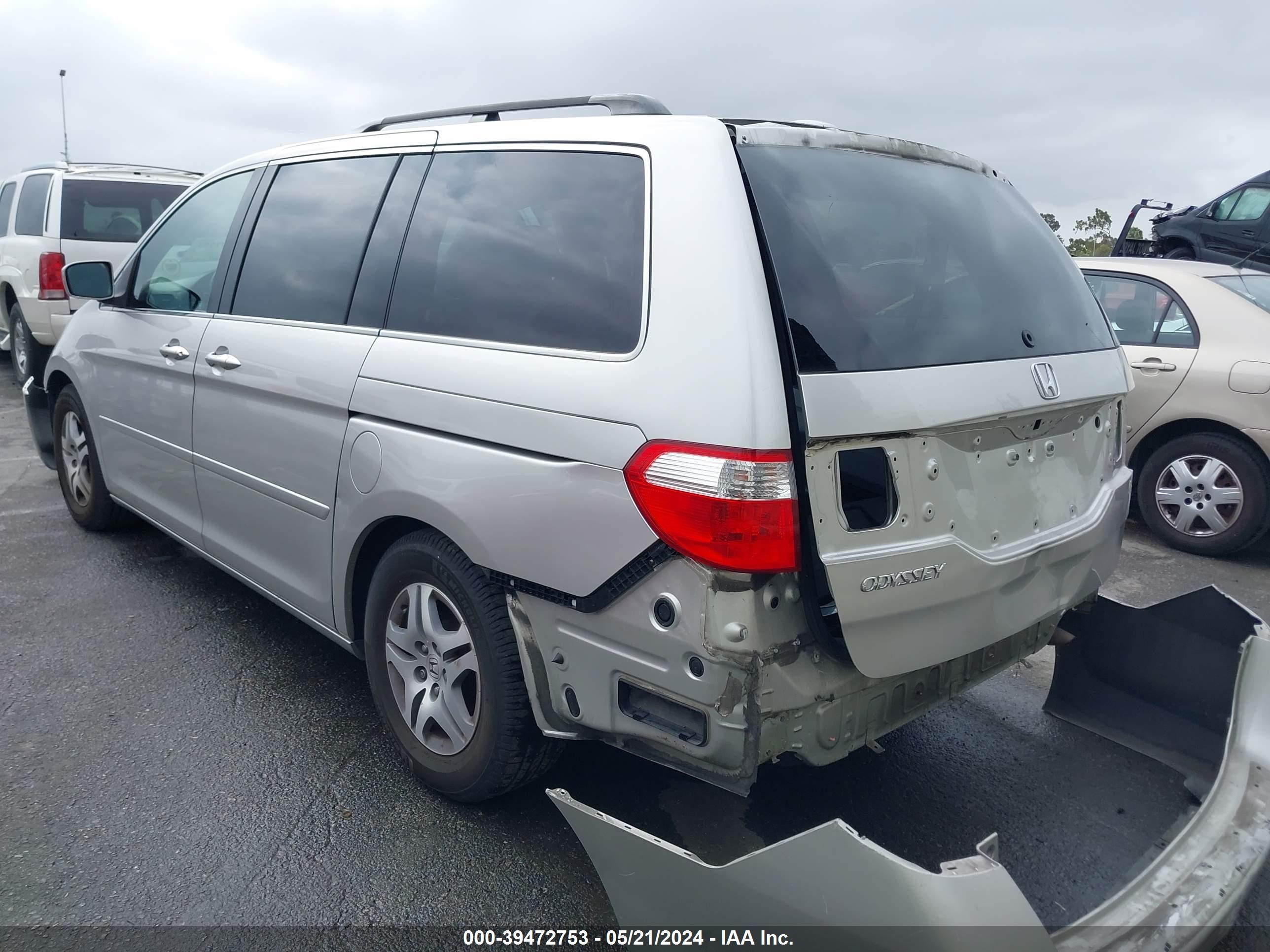 Photo 2 VIN: 5FNRL38717B428236 - HONDA ODYSSEY 