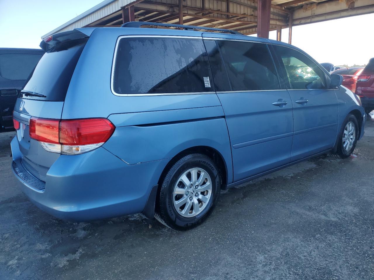 Photo 2 VIN: 5FNRL38718B076471 - HONDA ODYSSEY 