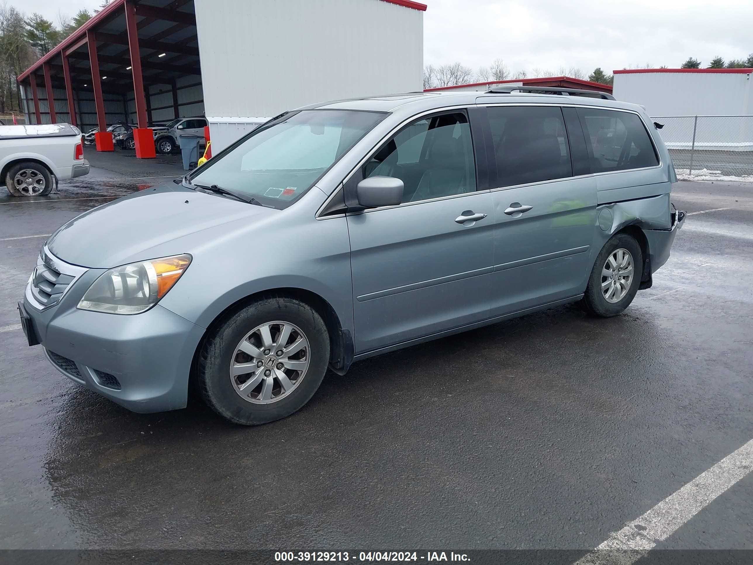 Photo 1 VIN: 5FNRL38718B088345 - HONDA ODYSSEY 