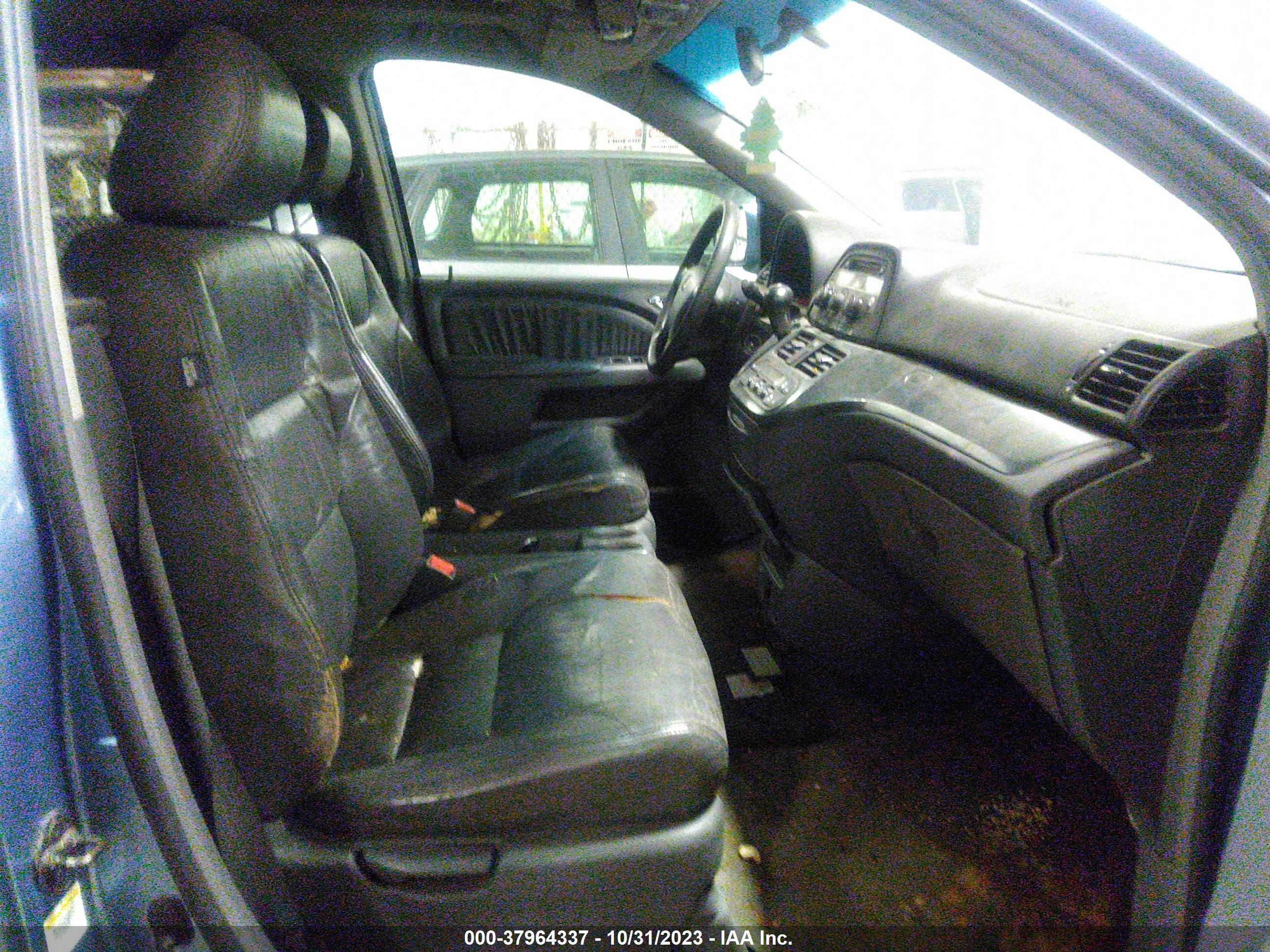 Photo 4 VIN: 5FNRL38725B051574 - HONDA ODYSSEY 