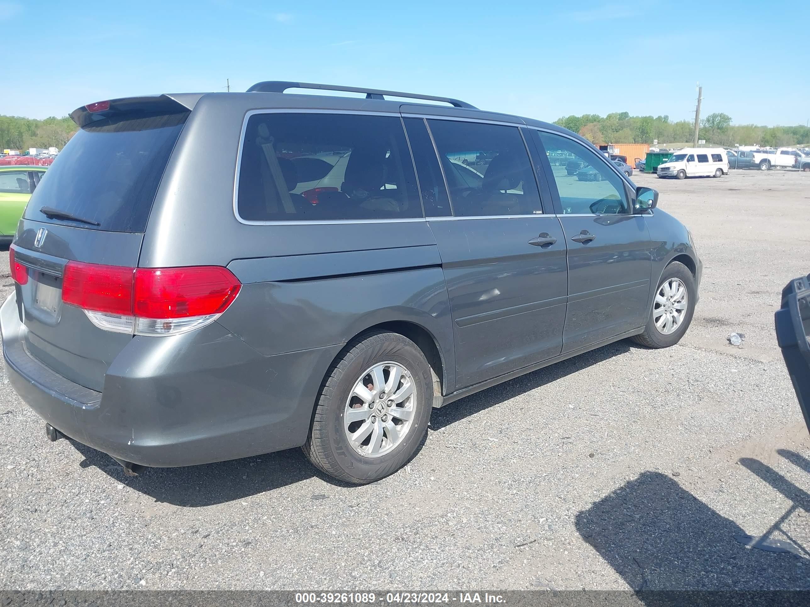 Photo 3 VIN: 5FNRL38728B042684 - HONDA ODYSSEY 