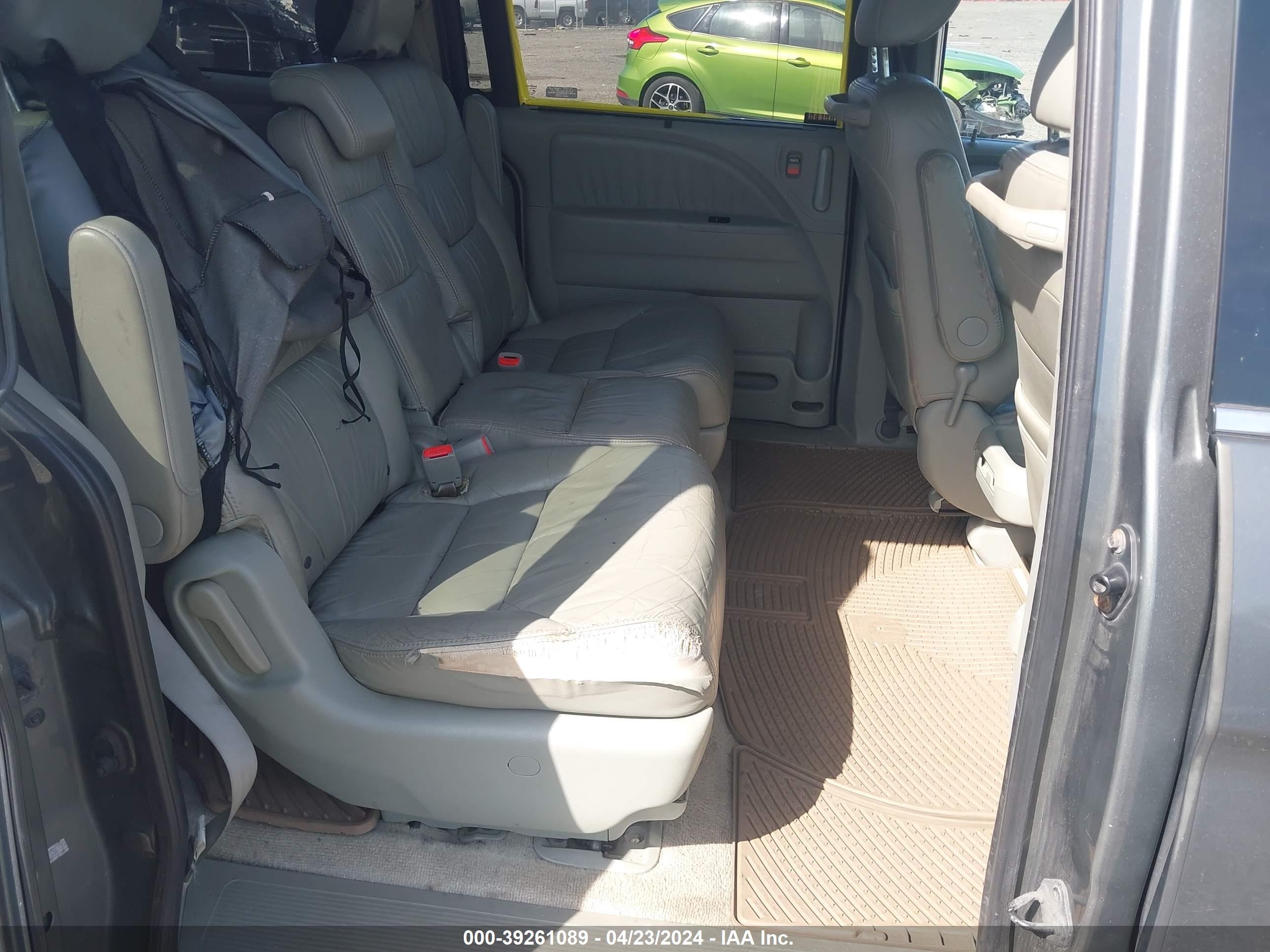 Photo 7 VIN: 5FNRL38728B042684 - HONDA ODYSSEY 