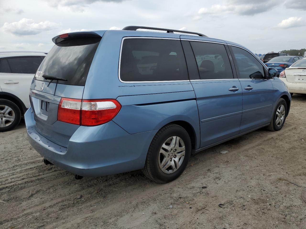 Photo 2 VIN: 5FNRL38737B048606 - HONDA ODYSSEY 