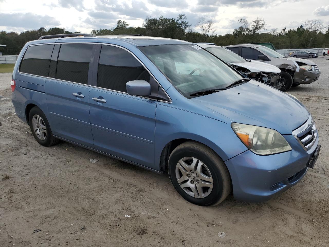 Photo 3 VIN: 5FNRL38737B048606 - HONDA ODYSSEY 