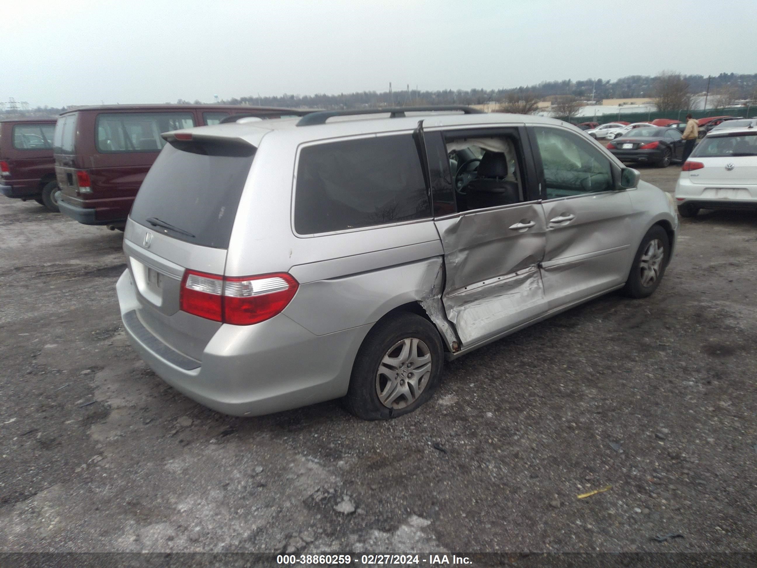 Photo 3 VIN: 5FNRL38737B114345 - HONDA ODYSSEY 