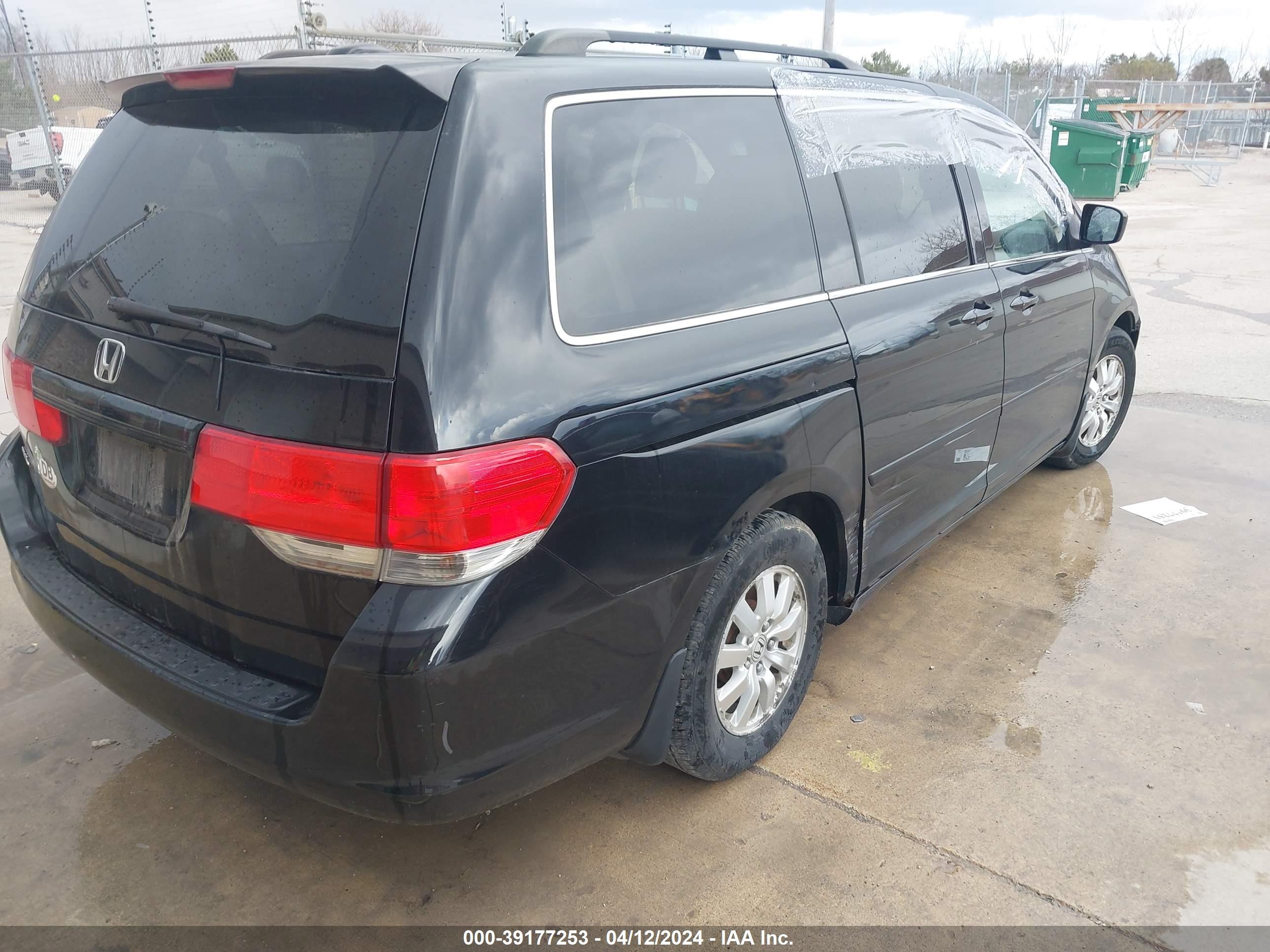 Photo 3 VIN: 5FNRL38738B041642 - HONDA ODYSSEY 